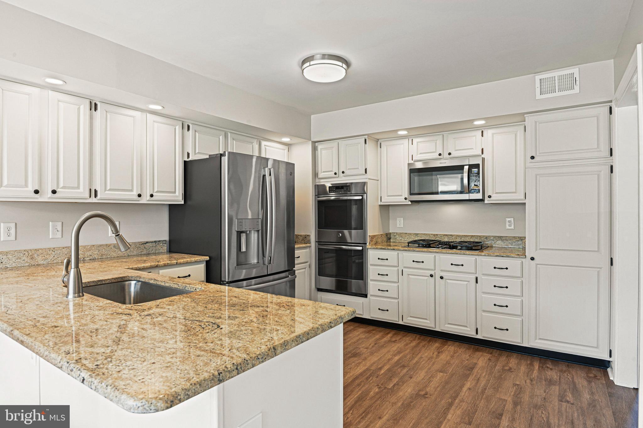 ASHBURN FARM - Residential