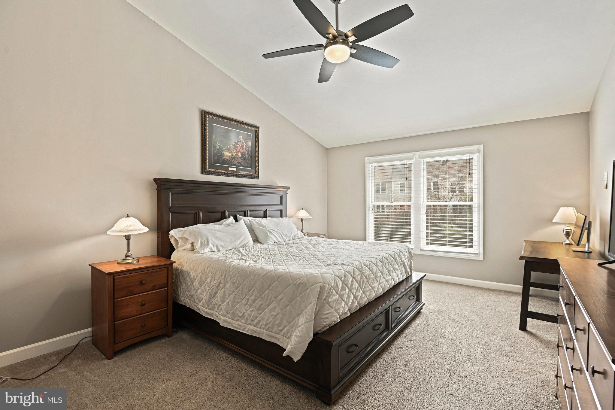 ASHBURN FARM - Residential