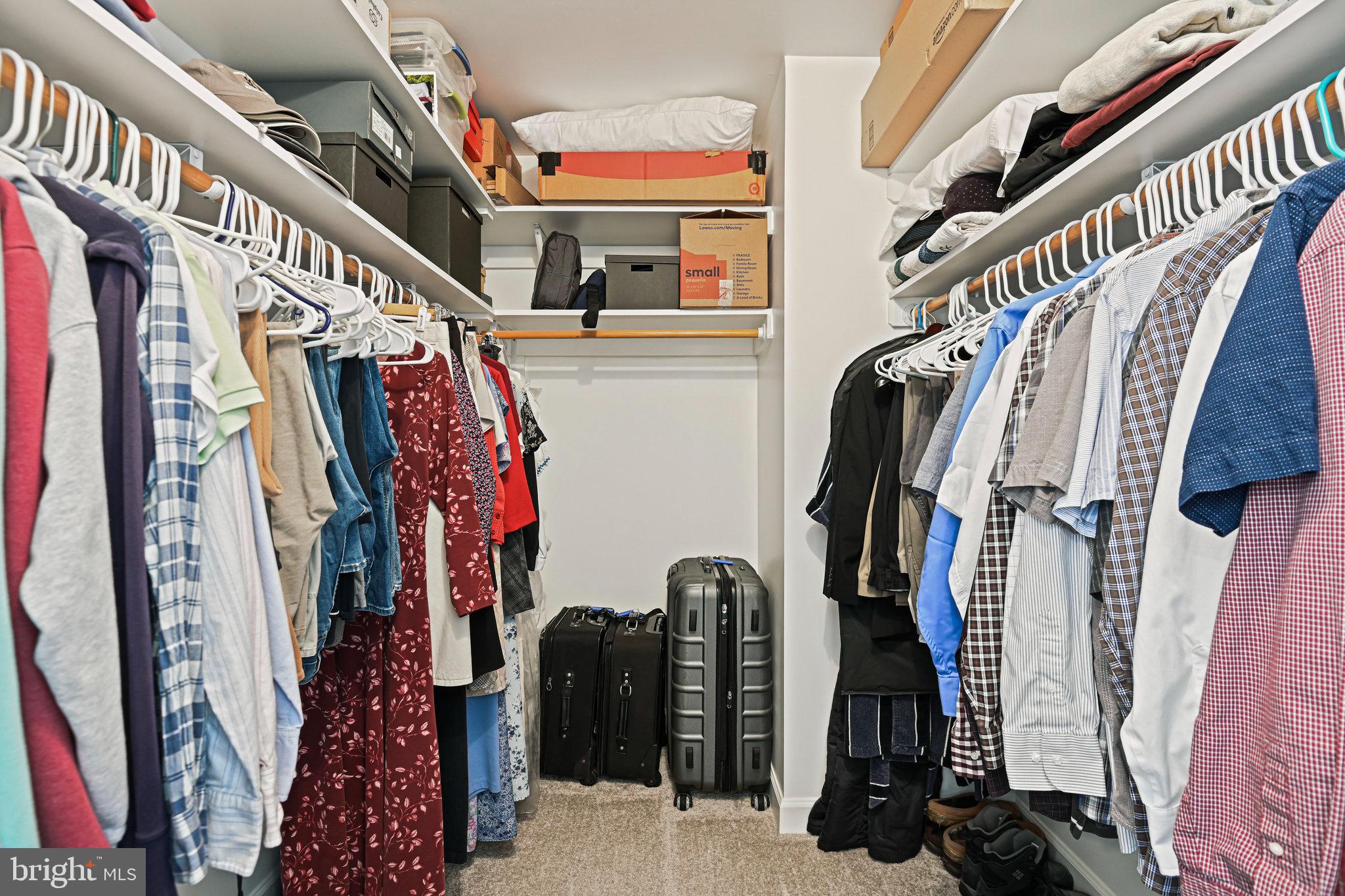 ASHBURN FARM - Residential