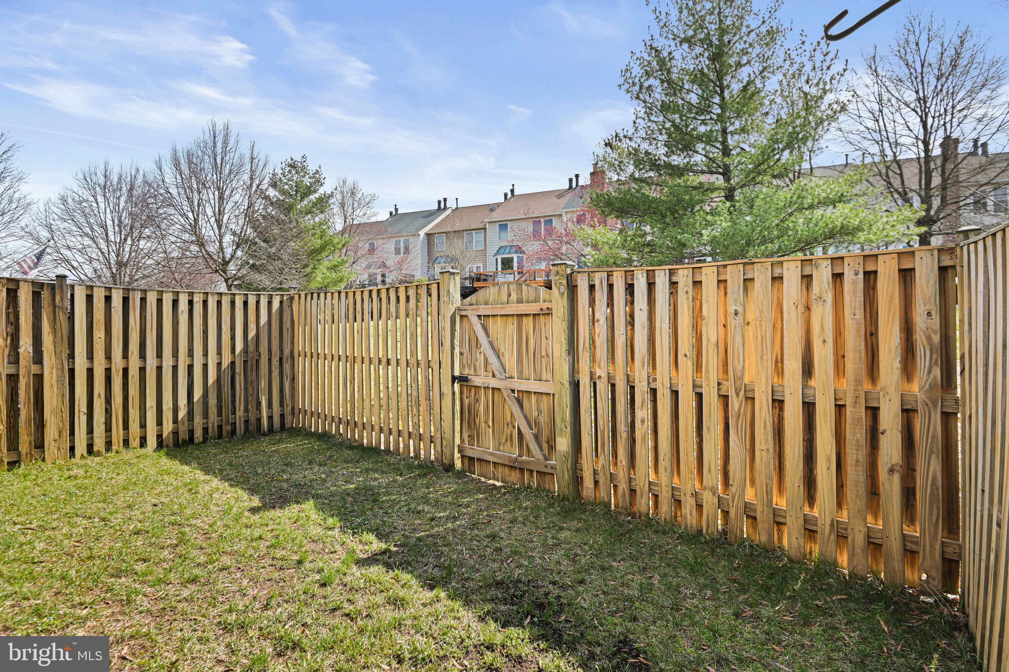 ASHBURN FARM - Residential