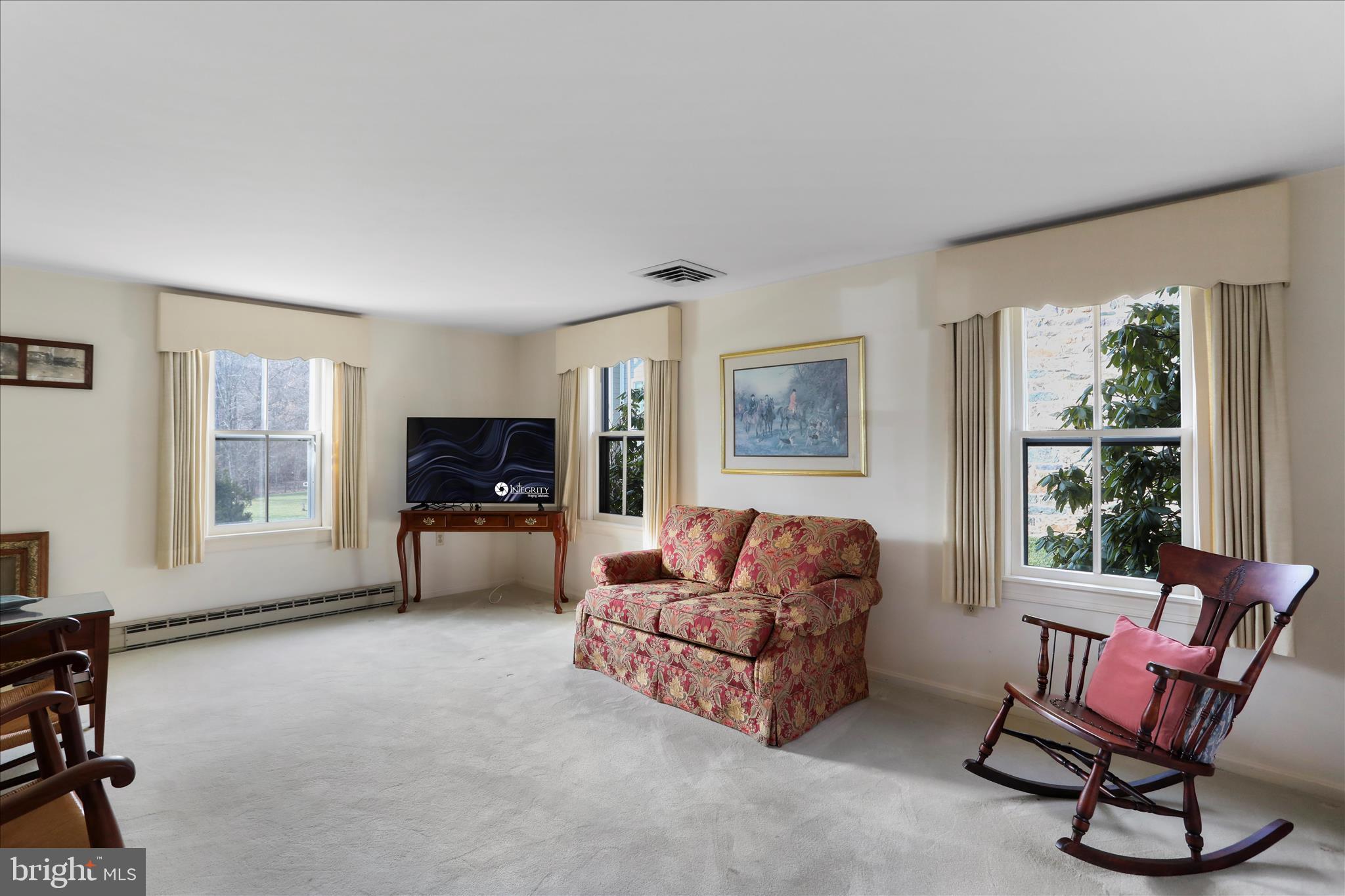 33675 SNICKERSVILLE TURNPIKE