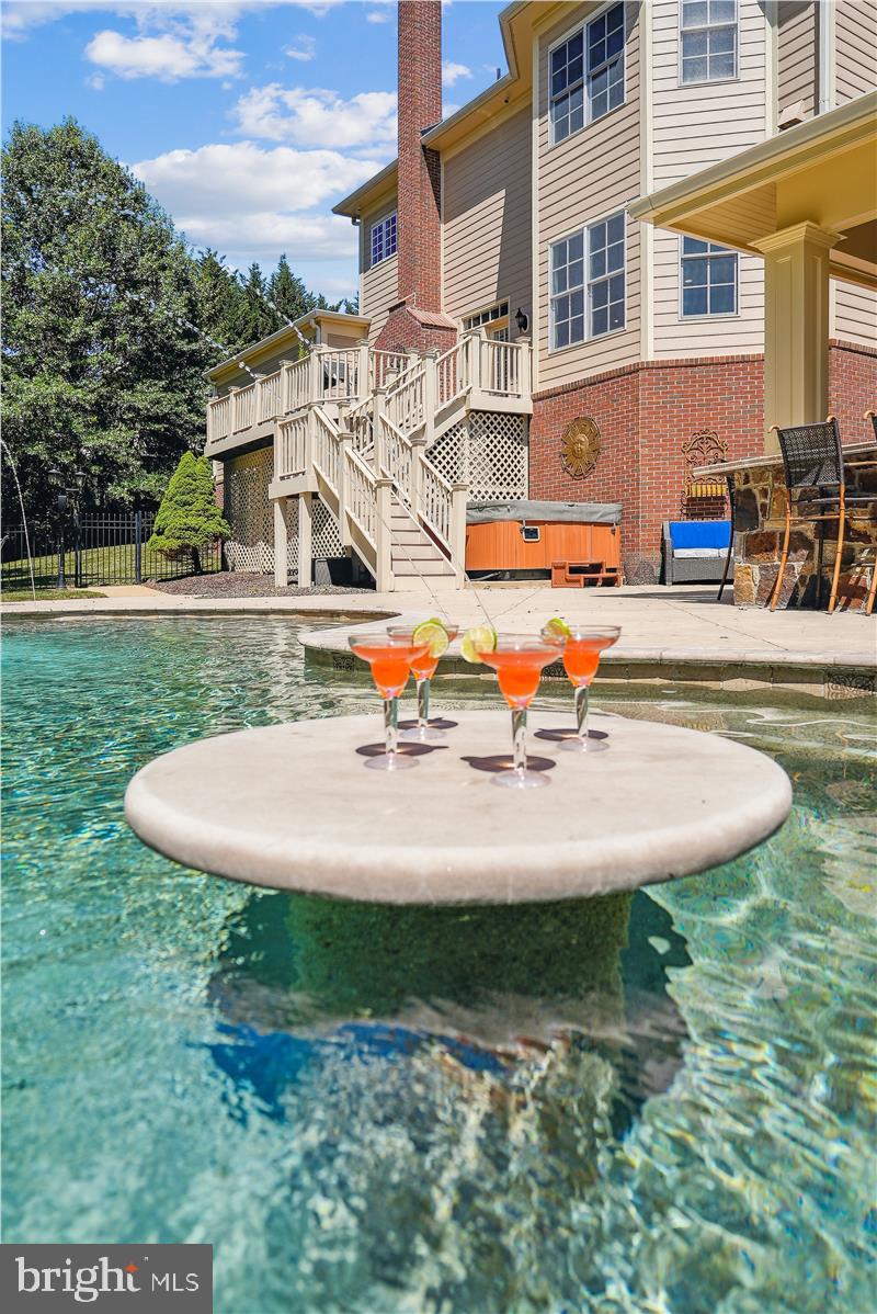 RASPBERRY FALLS - Residential