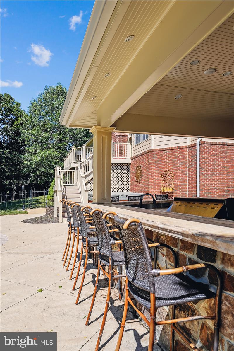 RASPBERRY FALLS - Residential