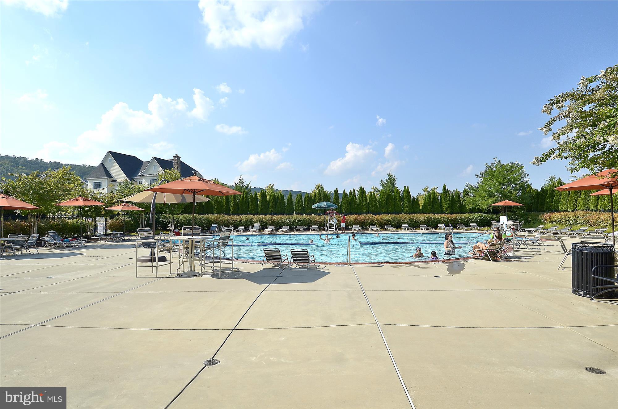 RASPBERRY FALLS - Residential