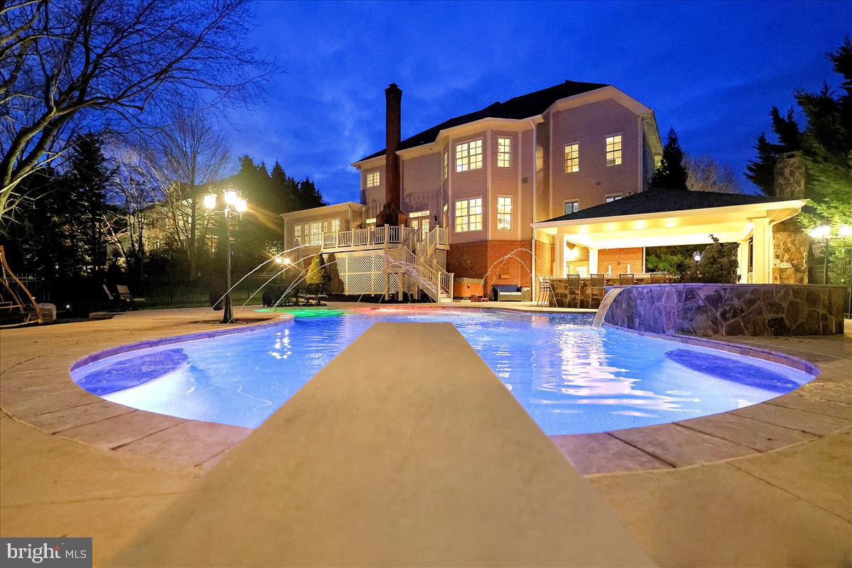 RASPBERRY FALLS - Residential