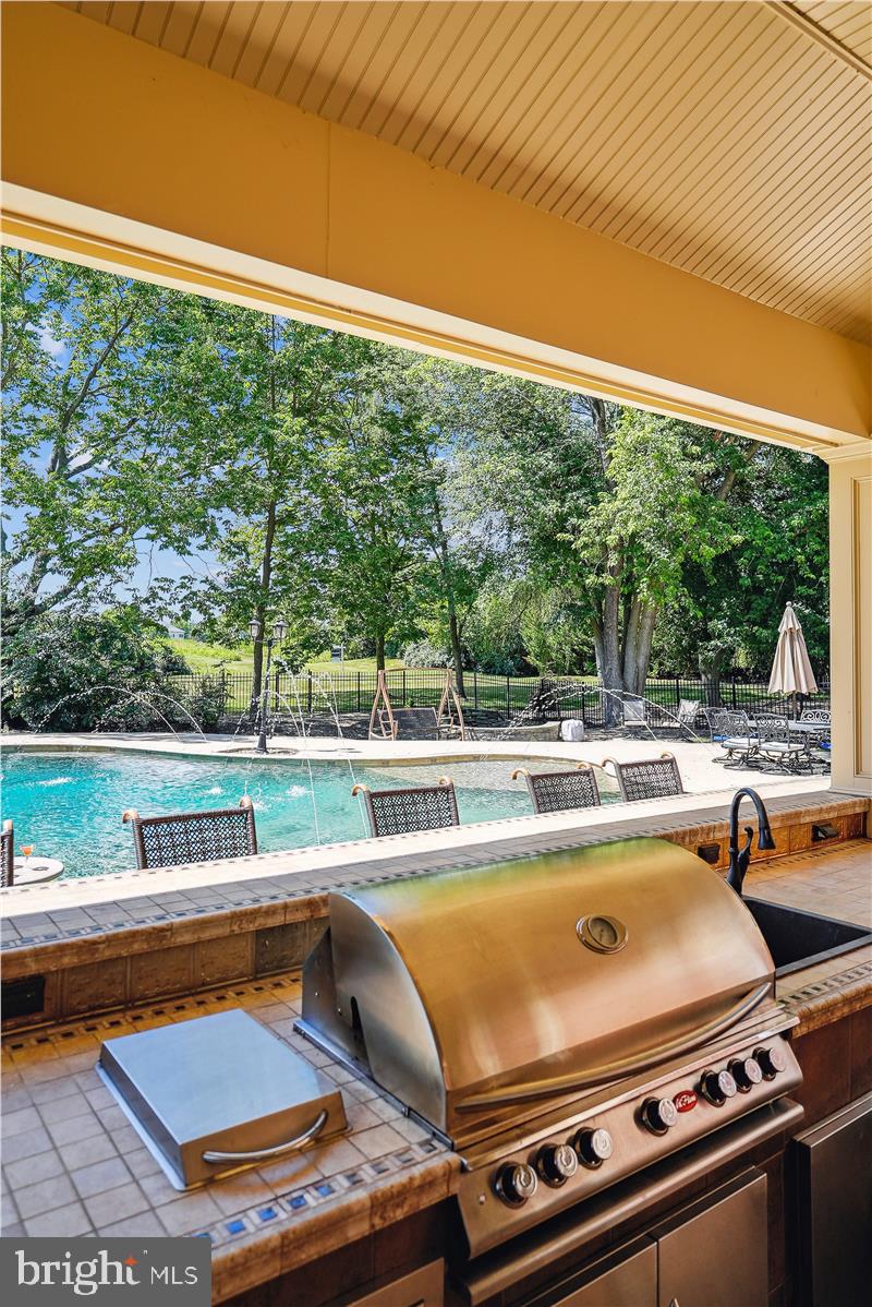 RASPBERRY FALLS - Residential