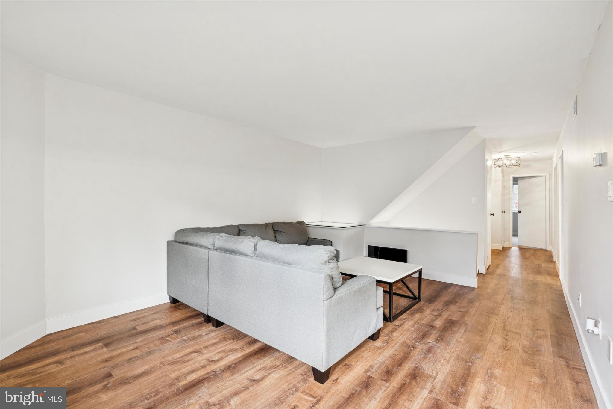 PAINTERS CROSSING - Residential Lease