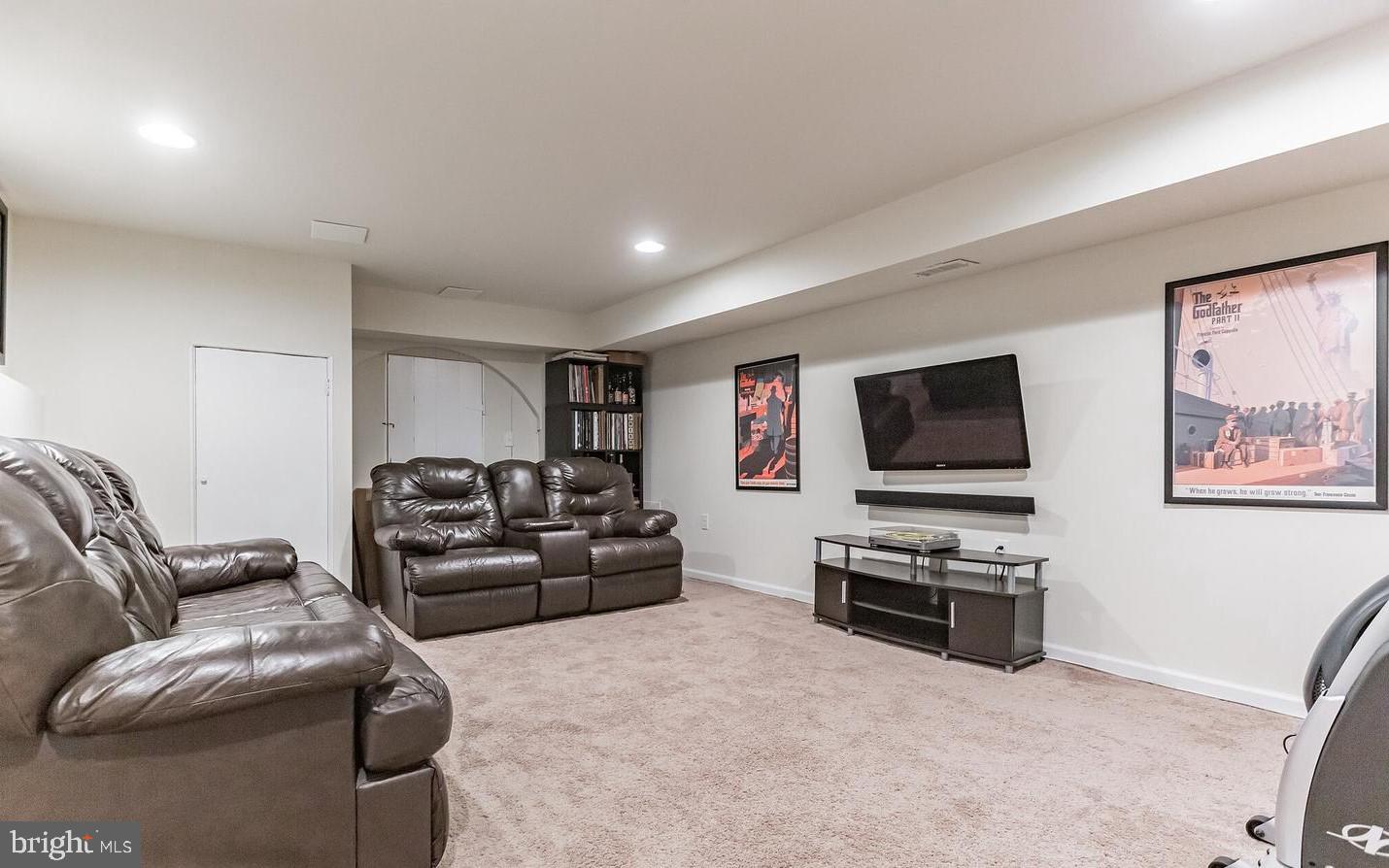 MANAYUNK - Residential Lease