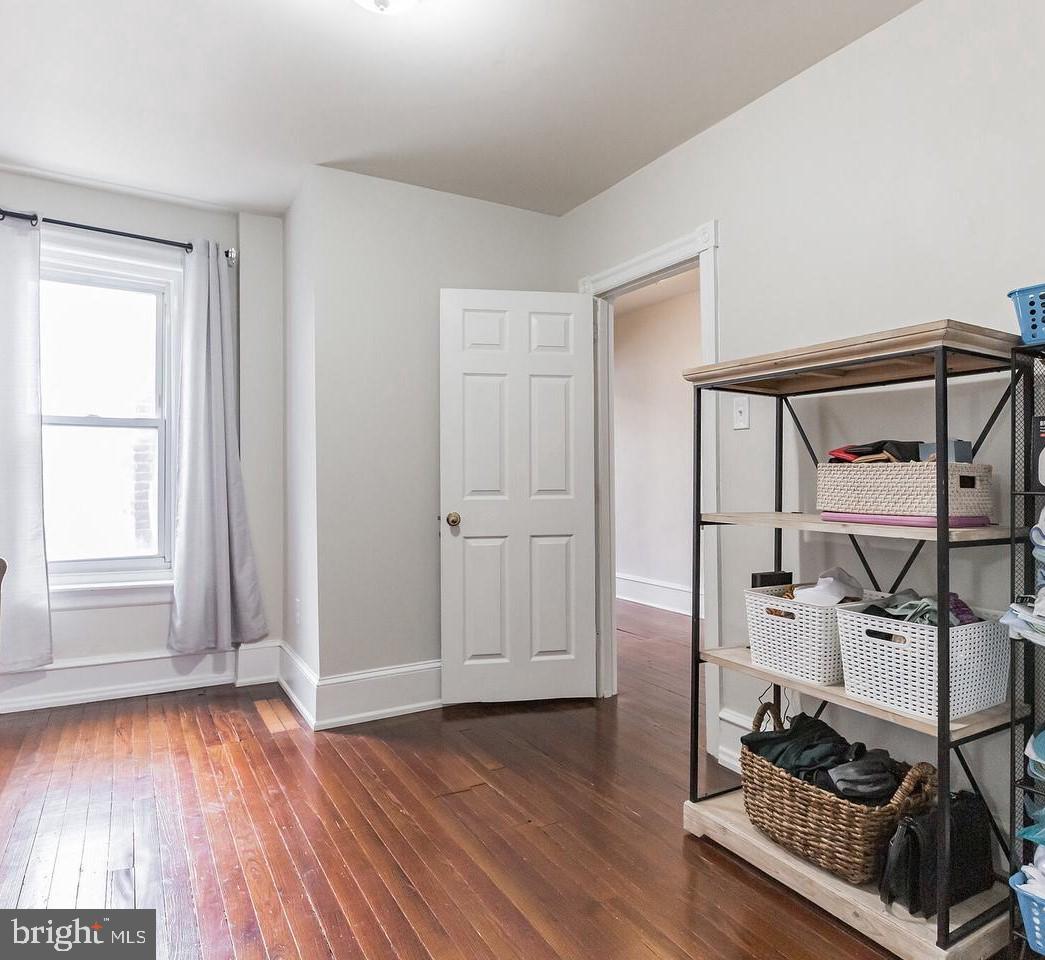 MANAYUNK - Residential Lease