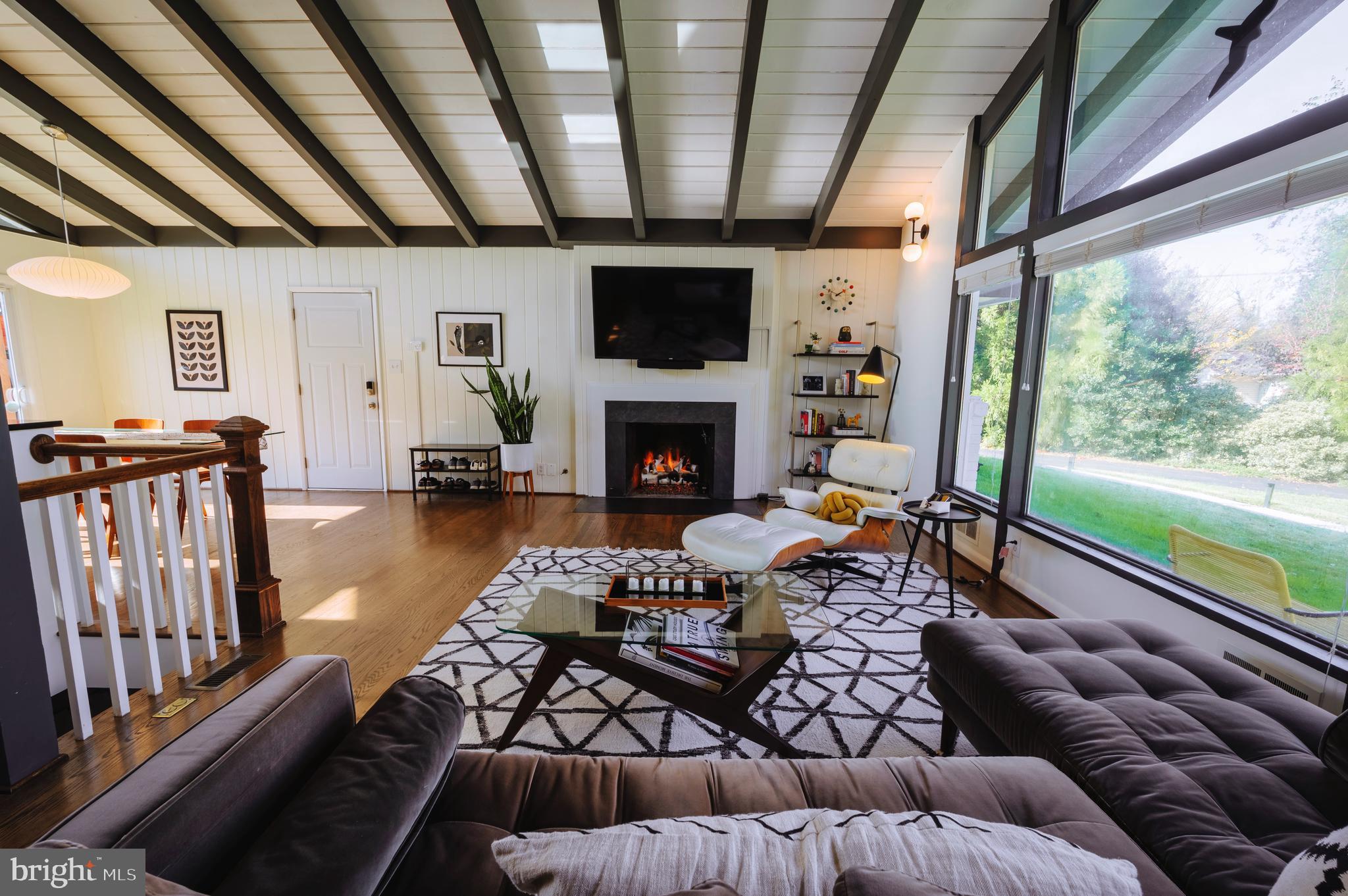 SLEEPY HOLLOW ESTATES - Residential Lease