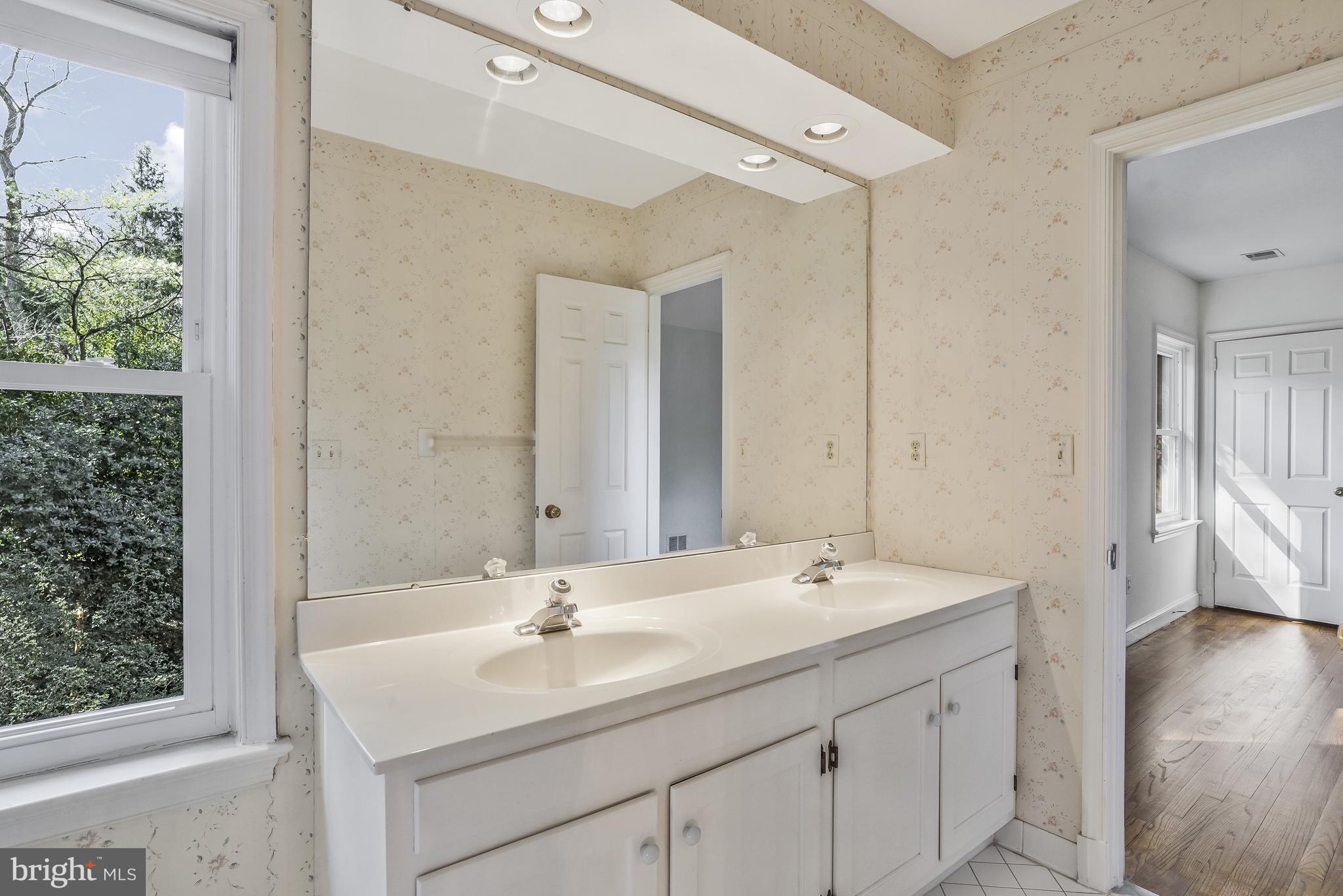 LANGLEY FOREST - Residential