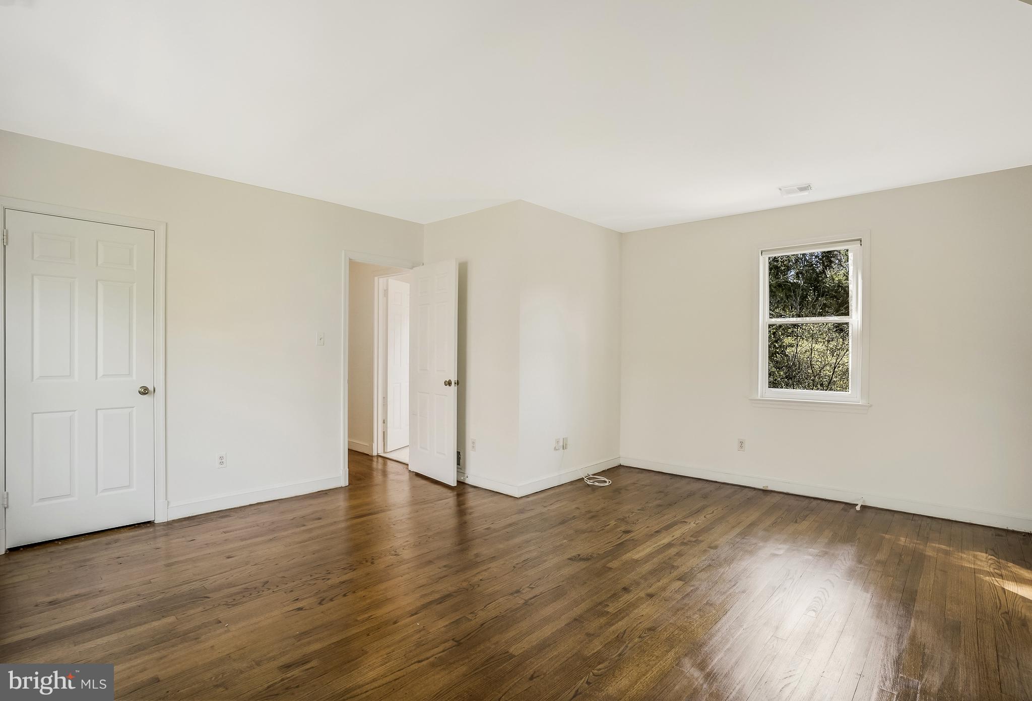 LANGLEY FOREST - Residential