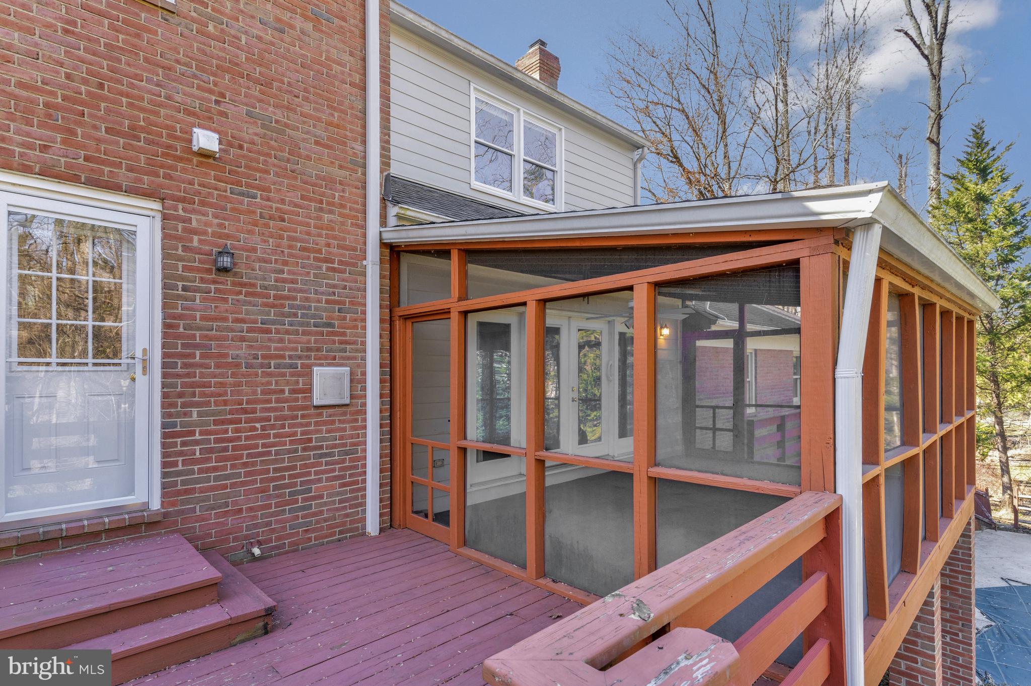 LANGLEY FOREST - Residential