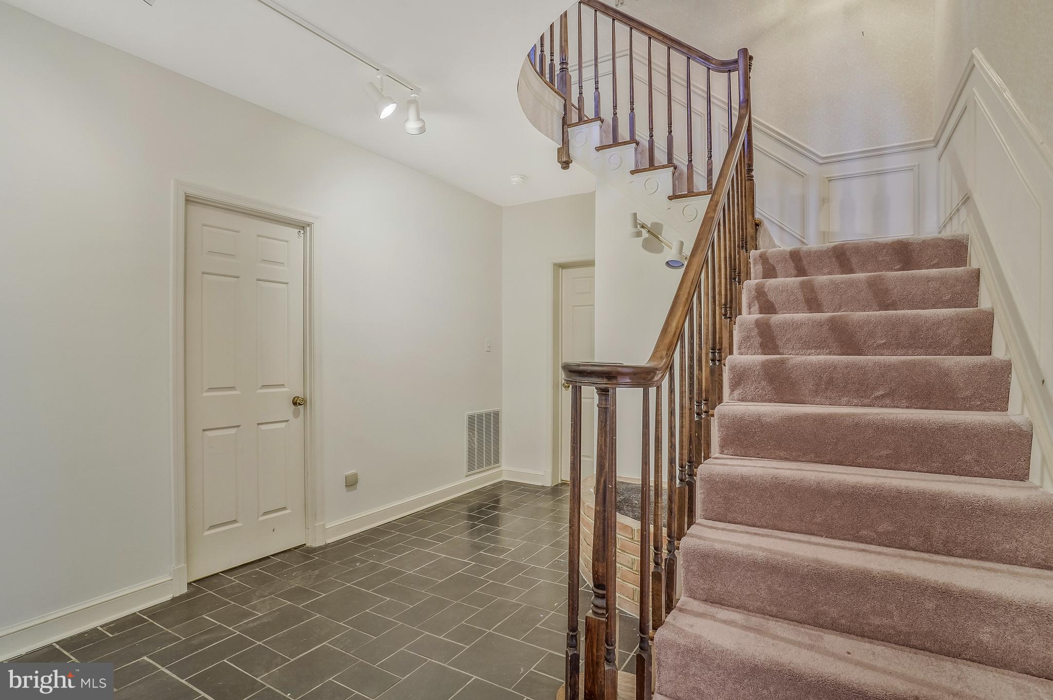 LANGLEY FOREST - Residential