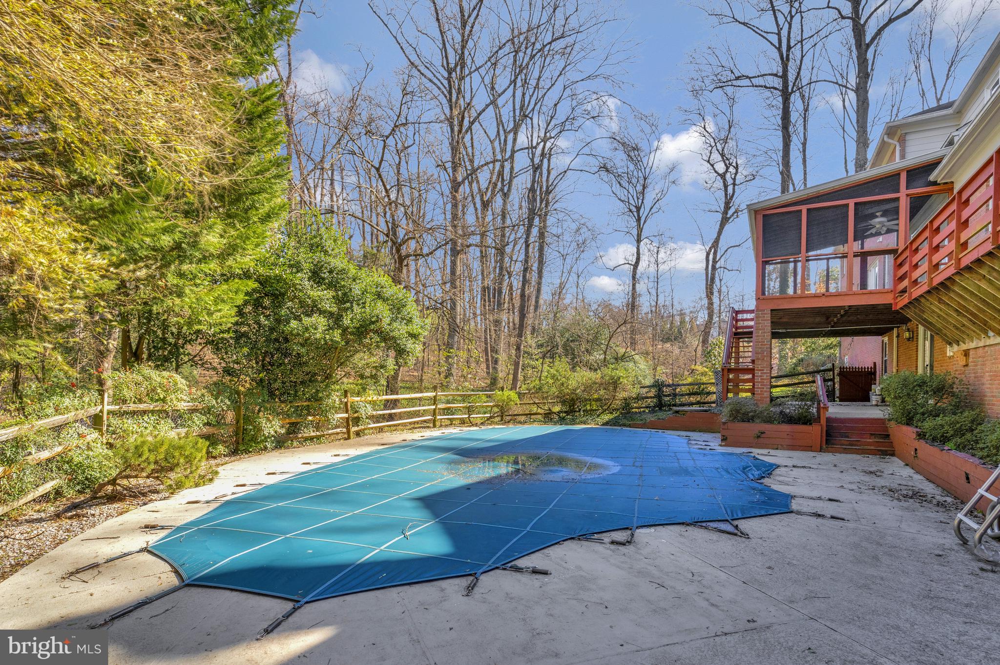 LANGLEY FOREST - Residential