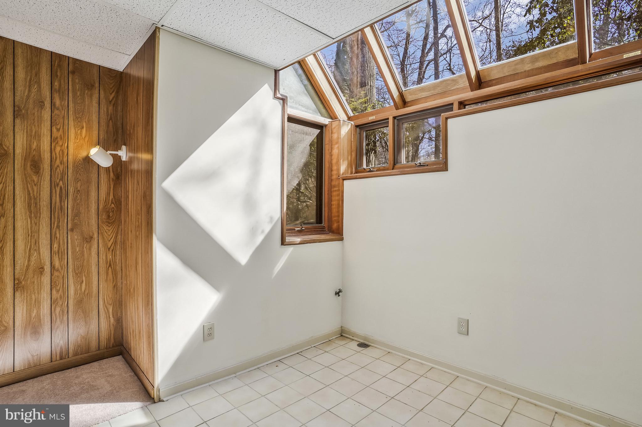 LANGLEY FOREST - Residential