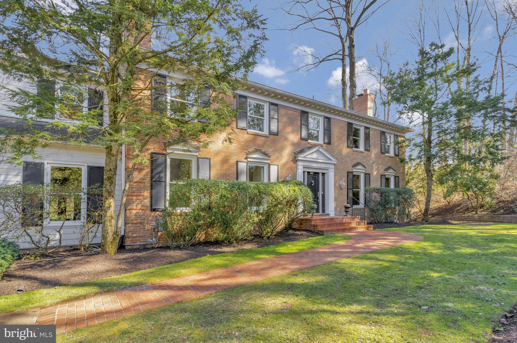 LANGLEY FOREST - Residential