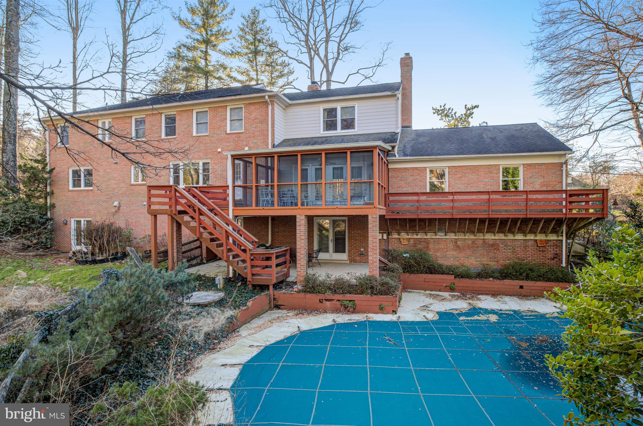 LANGLEY FOREST - Residential