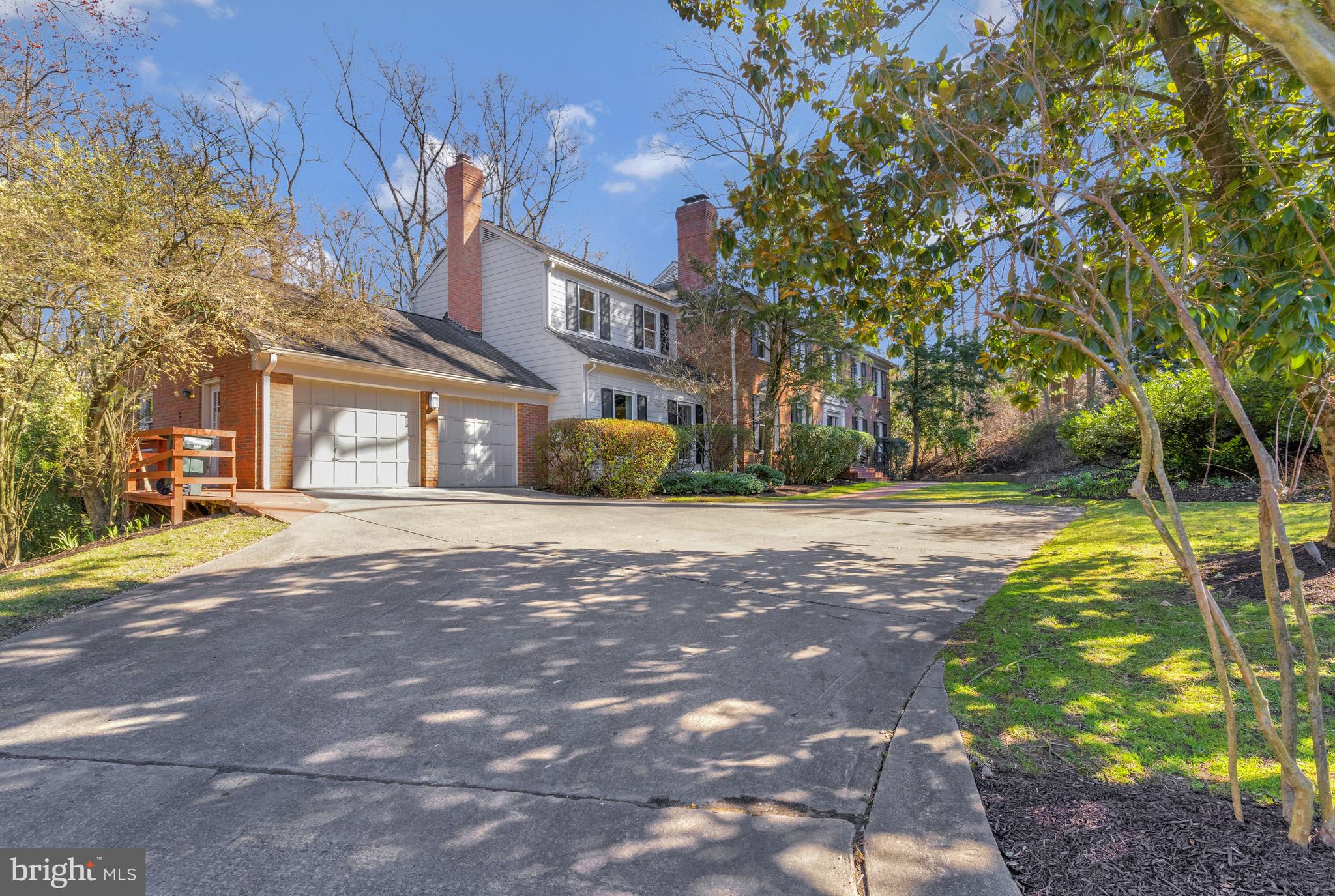 LANGLEY FOREST - Residential