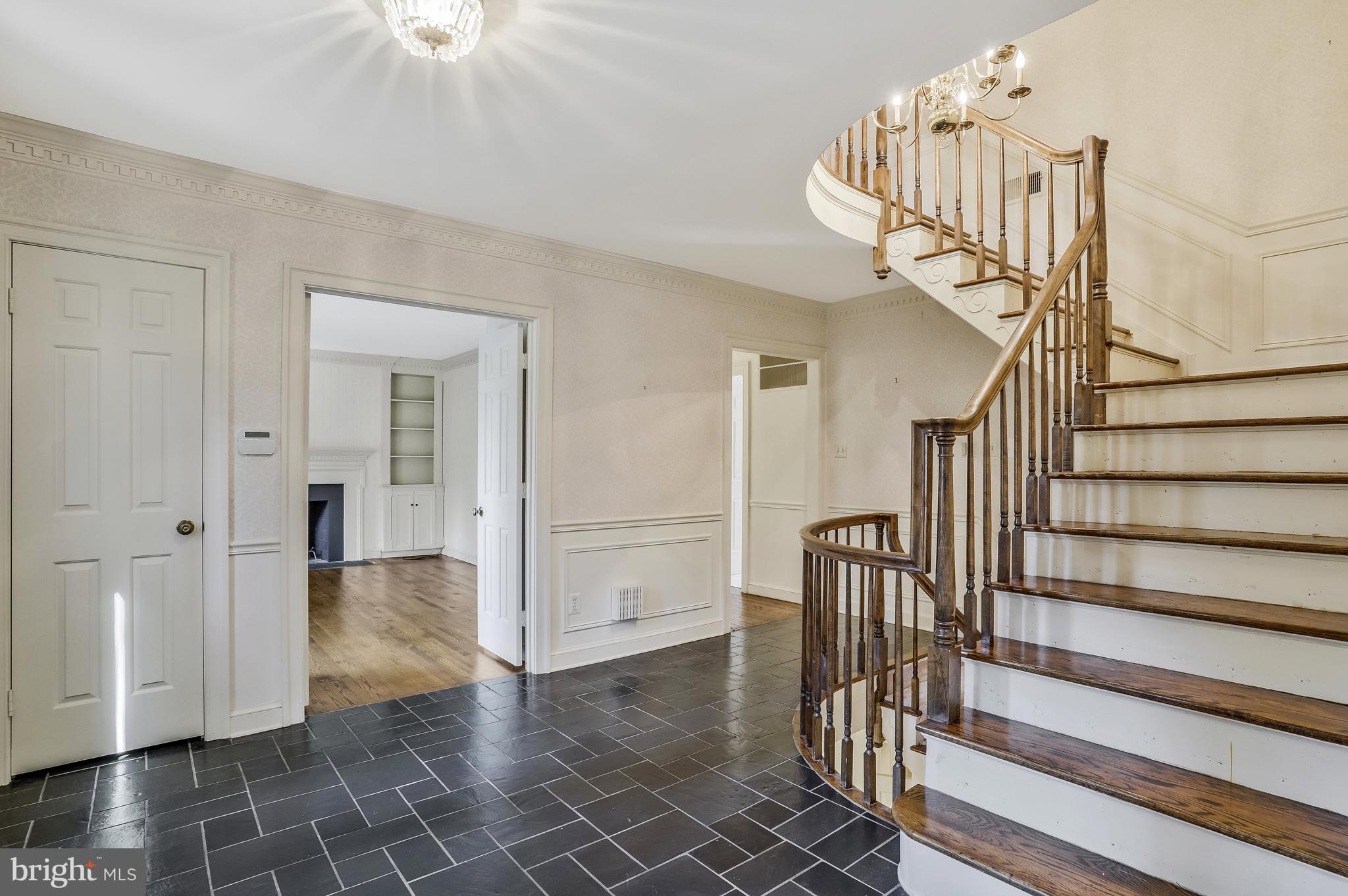 LANGLEY FOREST - Residential