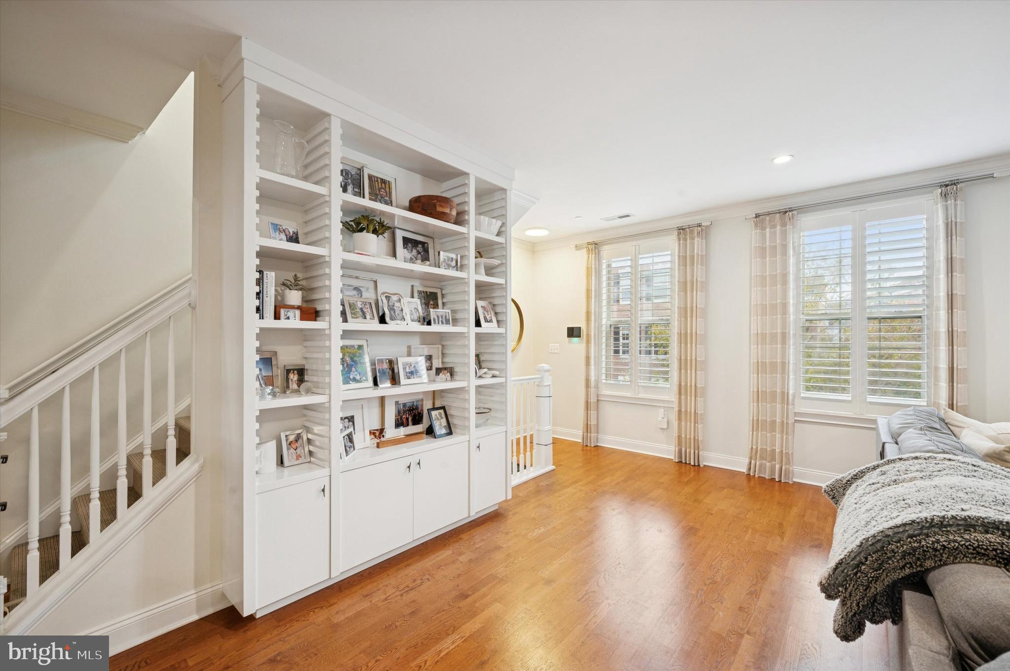 NAVAL SQUARE - Residential