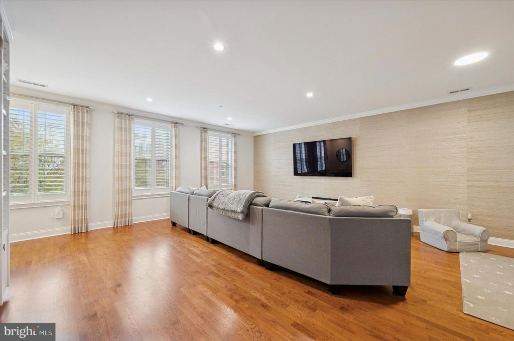 Photo of 610 Captains Way, PHILADELPHIA, PA 19146 (MLS # PAPH2554936)