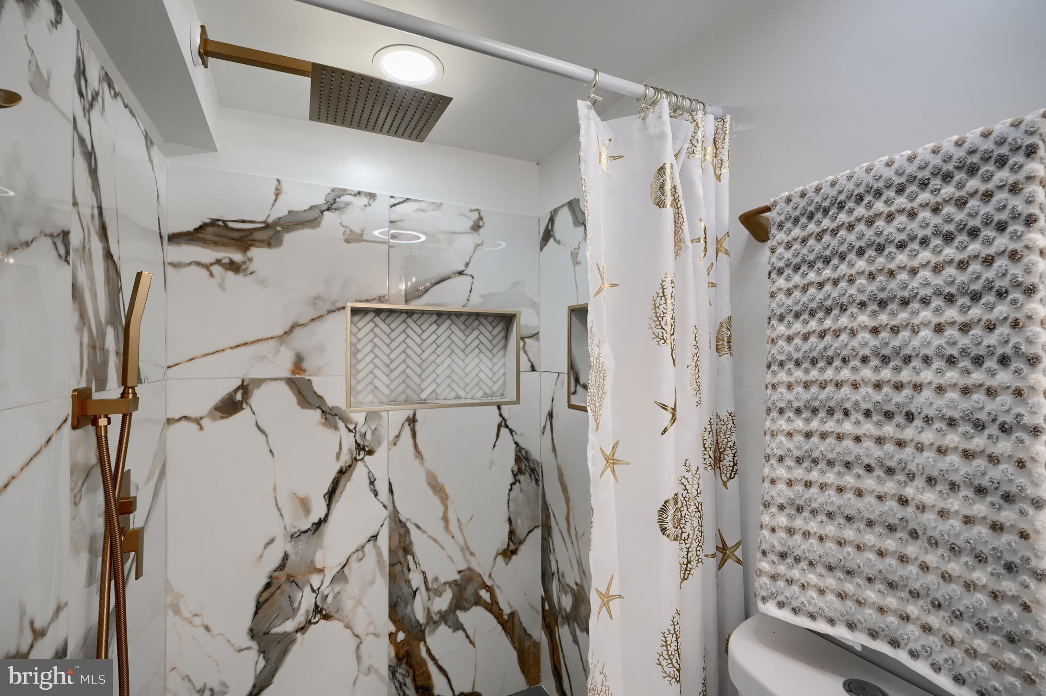 WEST BALTIMORE - Residential