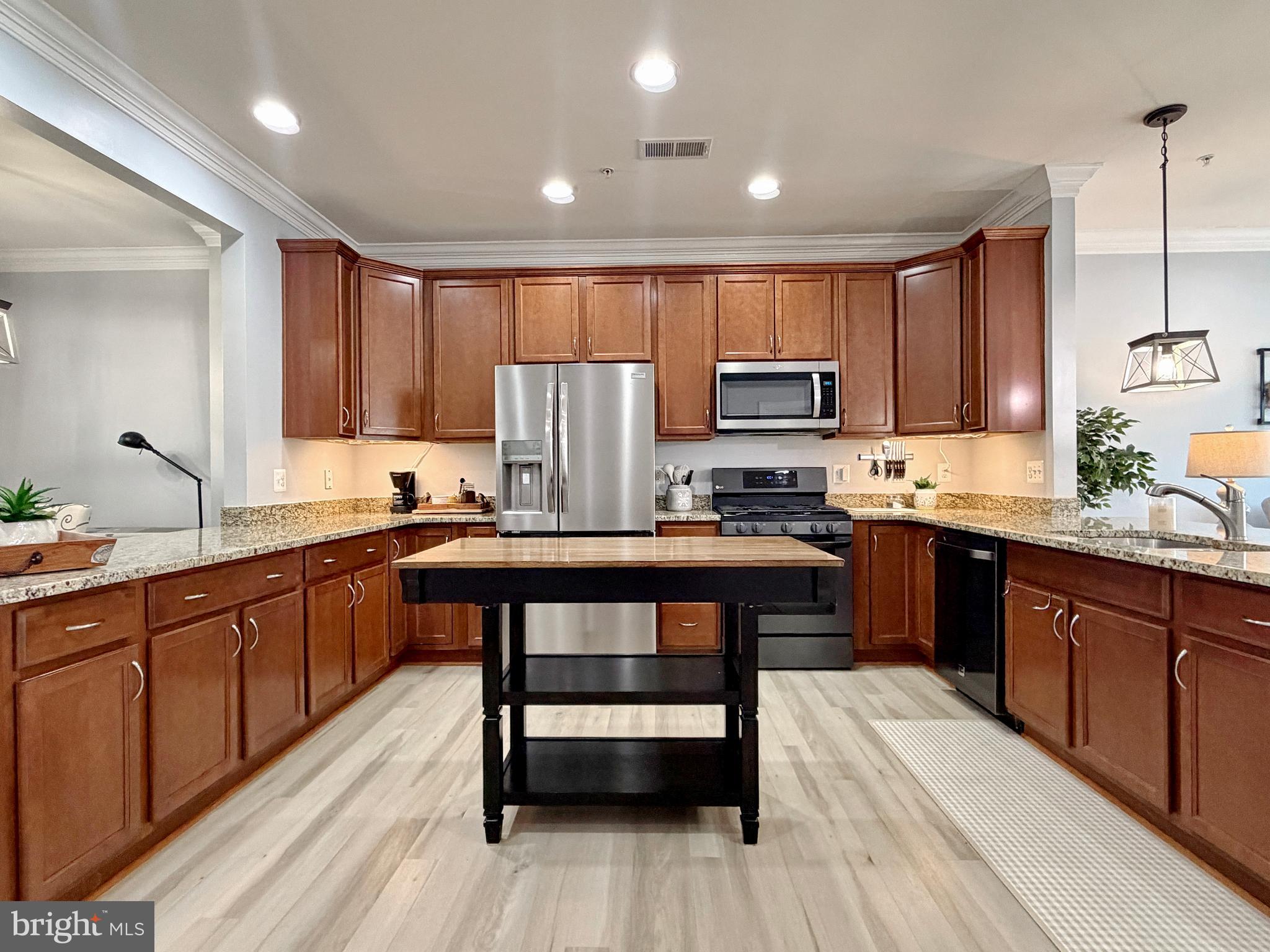 30 STEEPLECHASE DRIVE