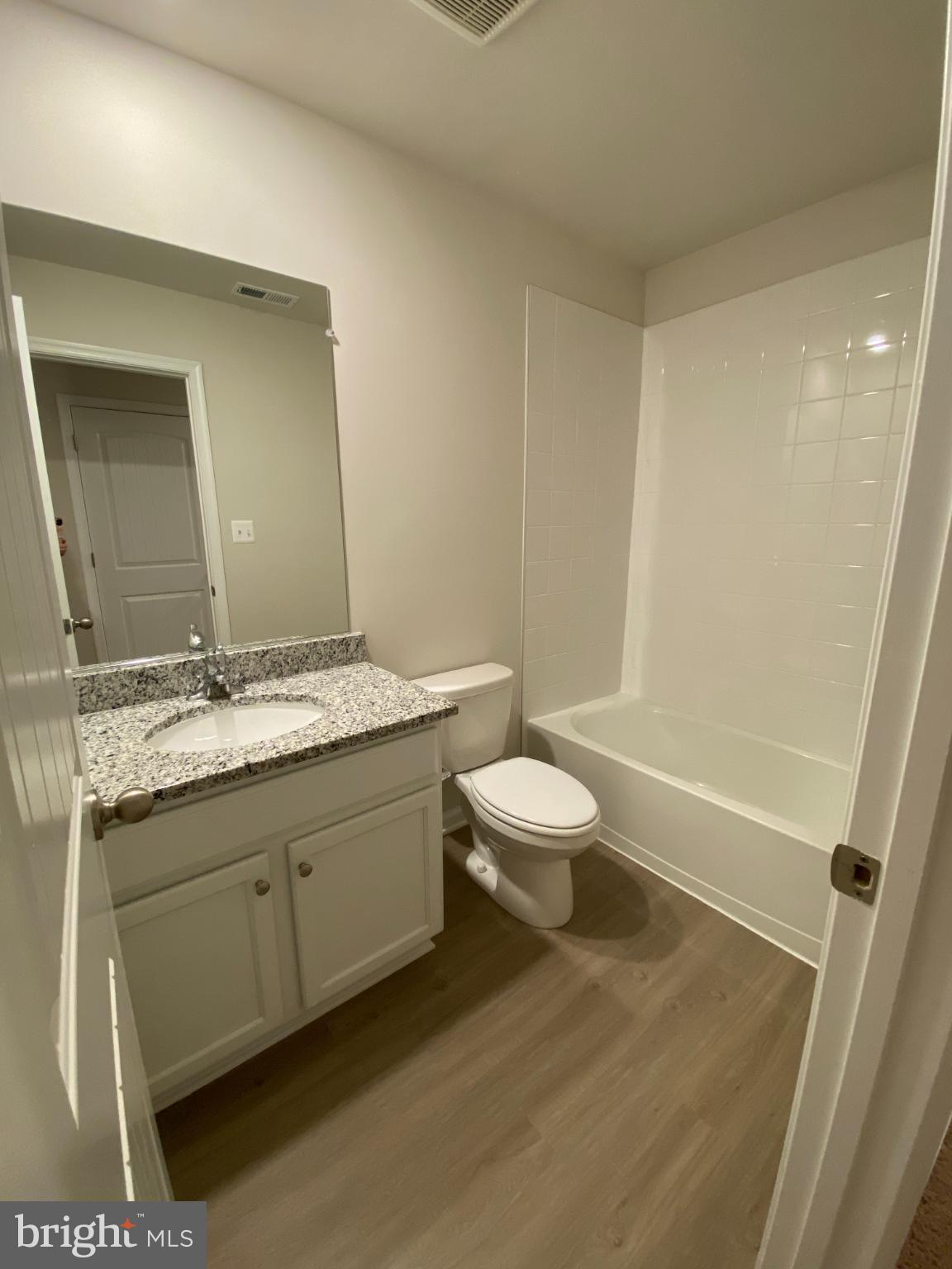 HOMEPLACE AT RIVERSIDE - Residential Lease