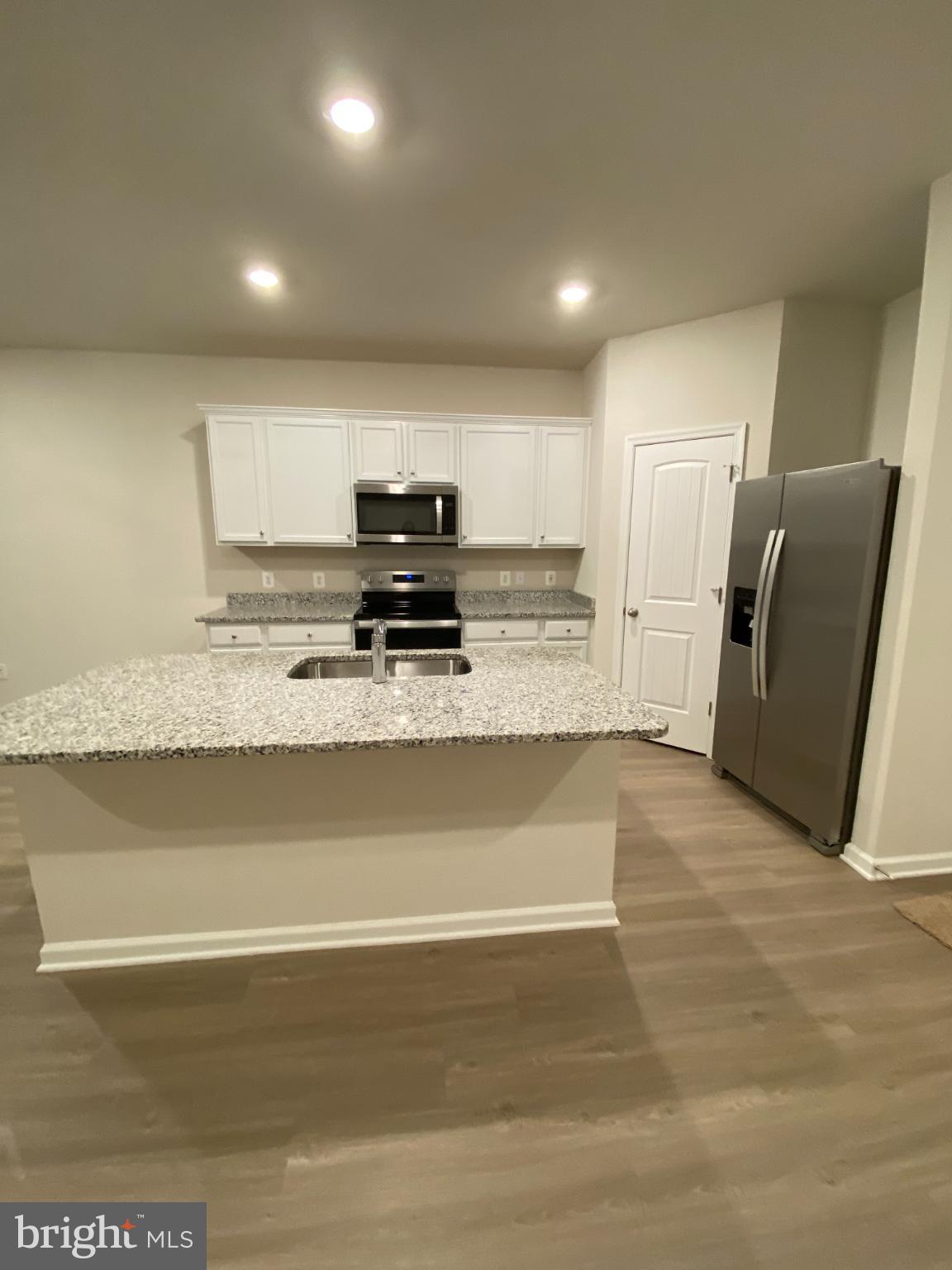 HOMEPLACE AT RIVERSIDE - Residential Lease