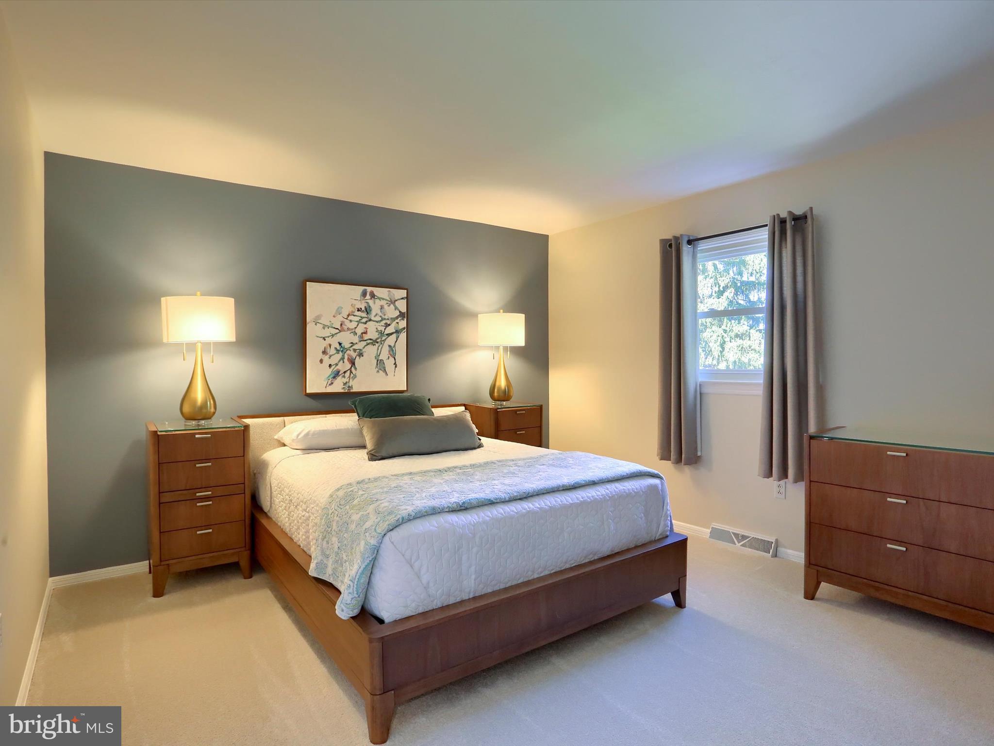 DELBROOK MANOR - Residential