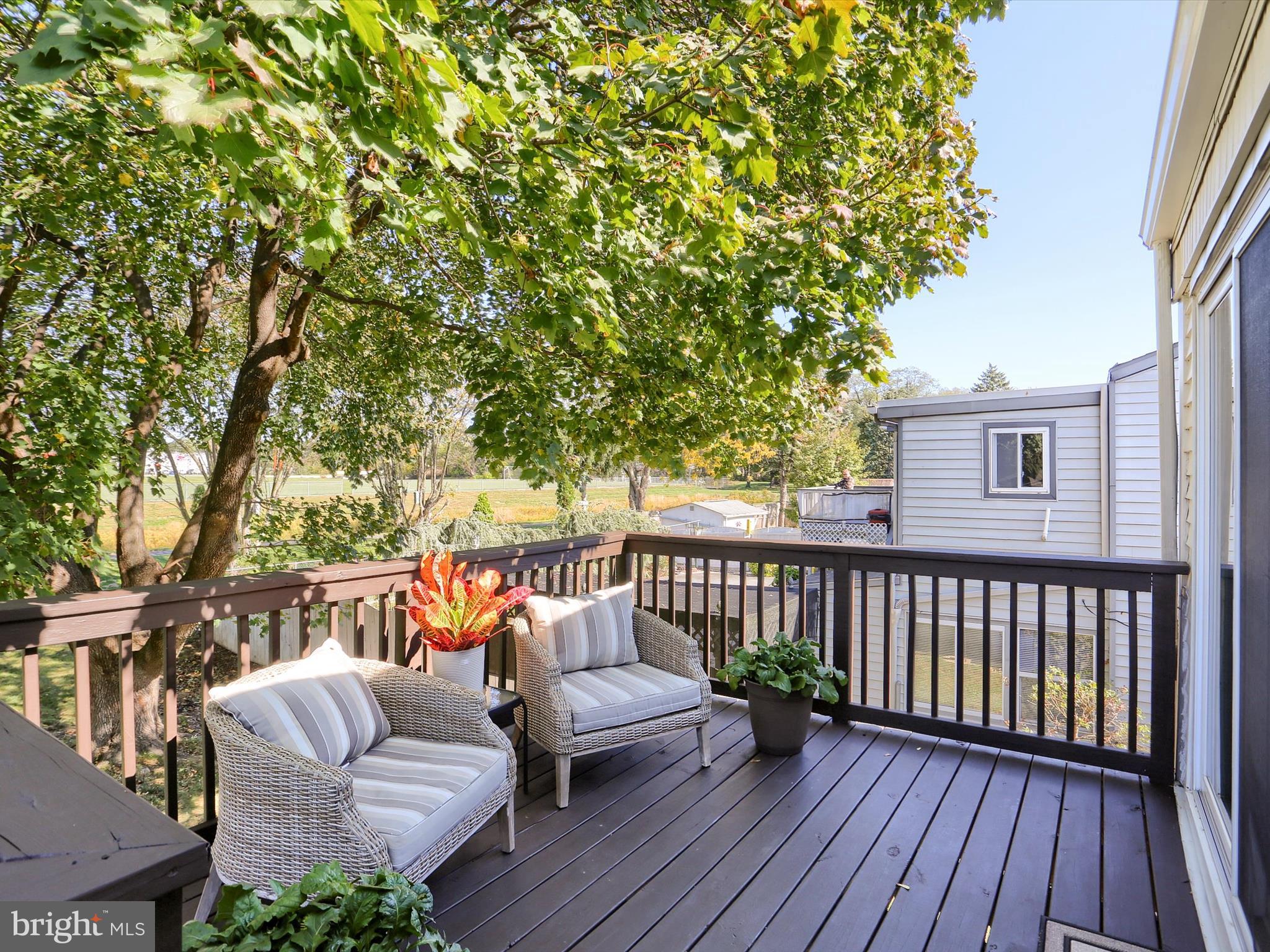 DELBROOK MANOR - Residential