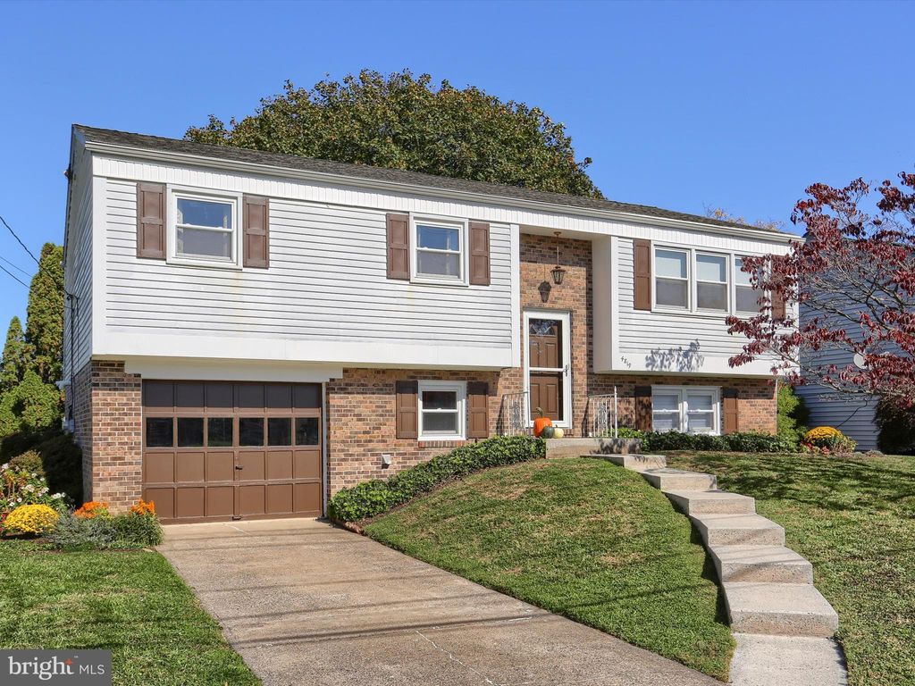 Photo of 4819 Brian Road, MECHANICSBURG, PA 17050 (MLS # PACB2048002)
