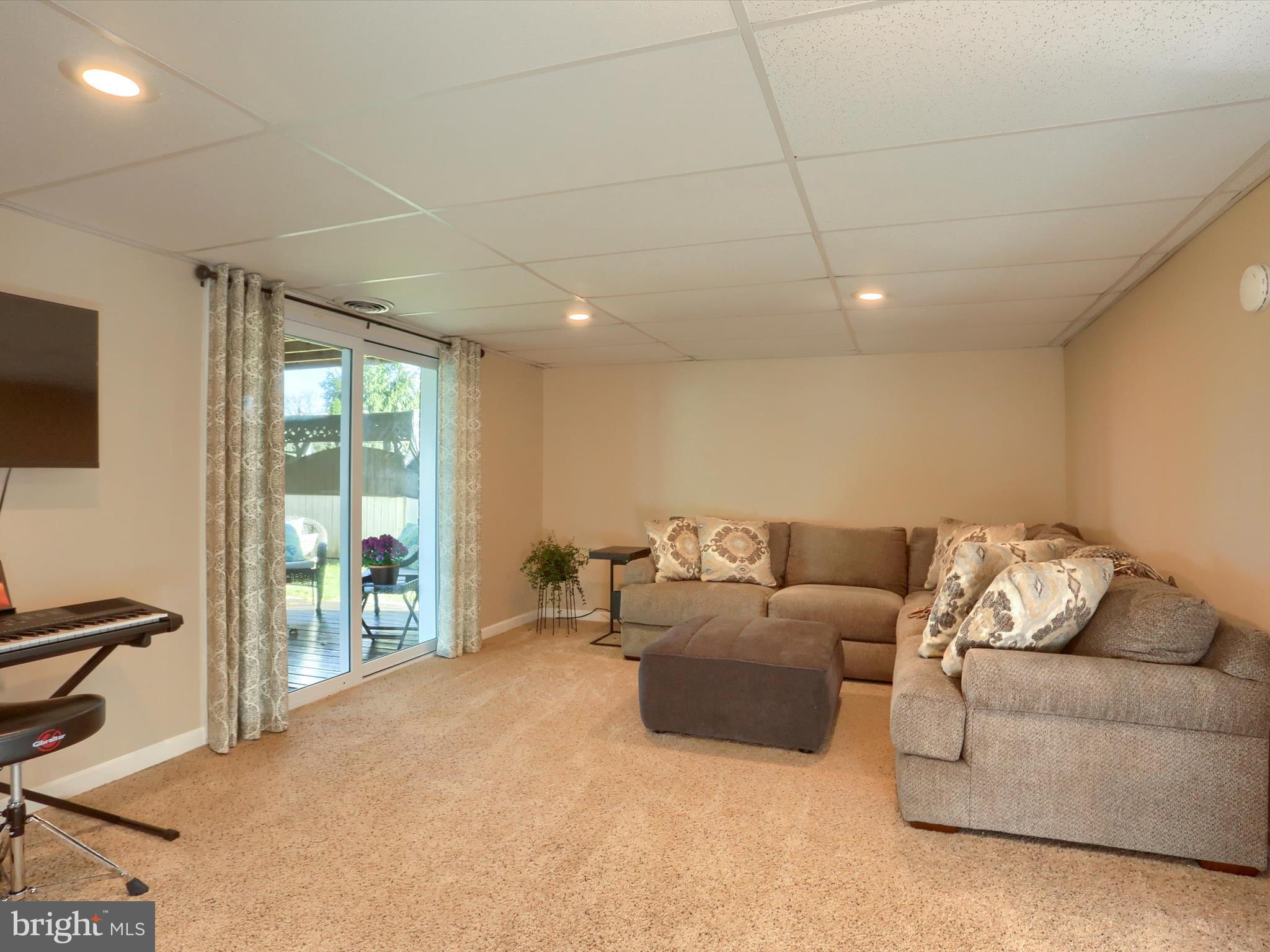 DELBROOK MANOR - Residential