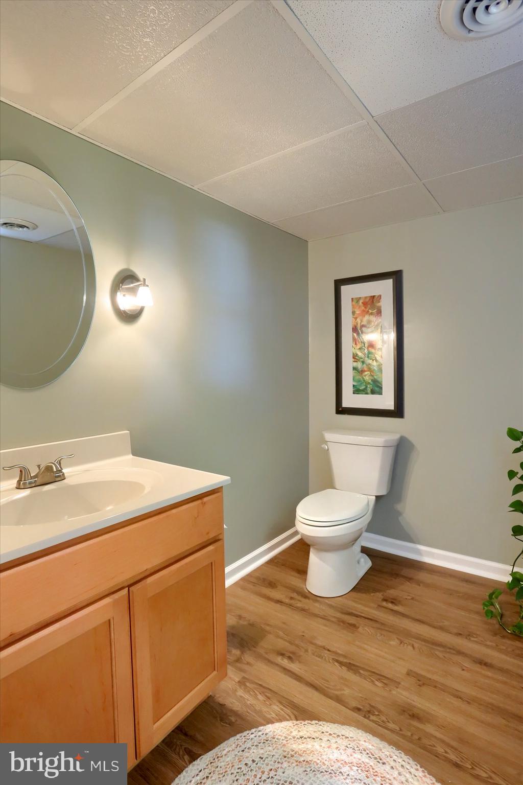 DELBROOK MANOR - Residential