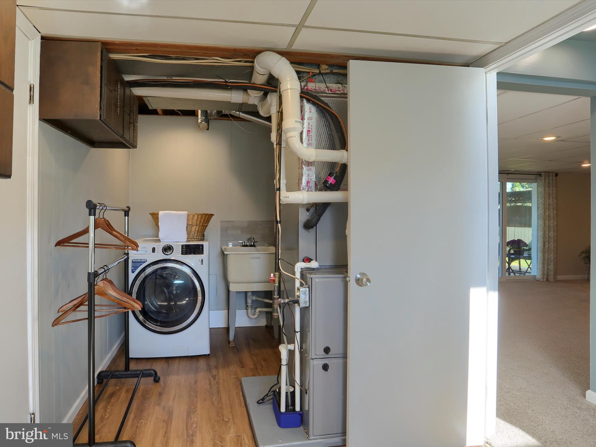 DELBROOK MANOR - Residential