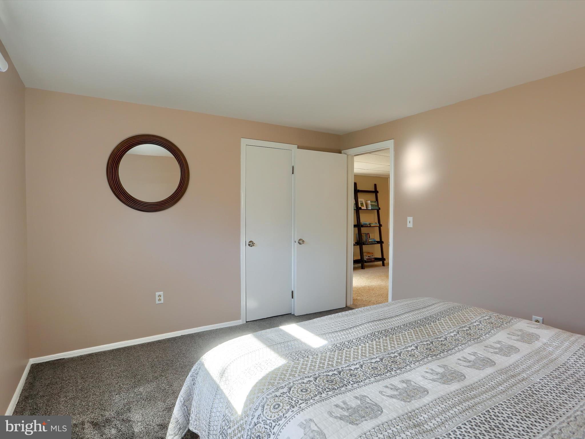 DELBROOK MANOR - Residential