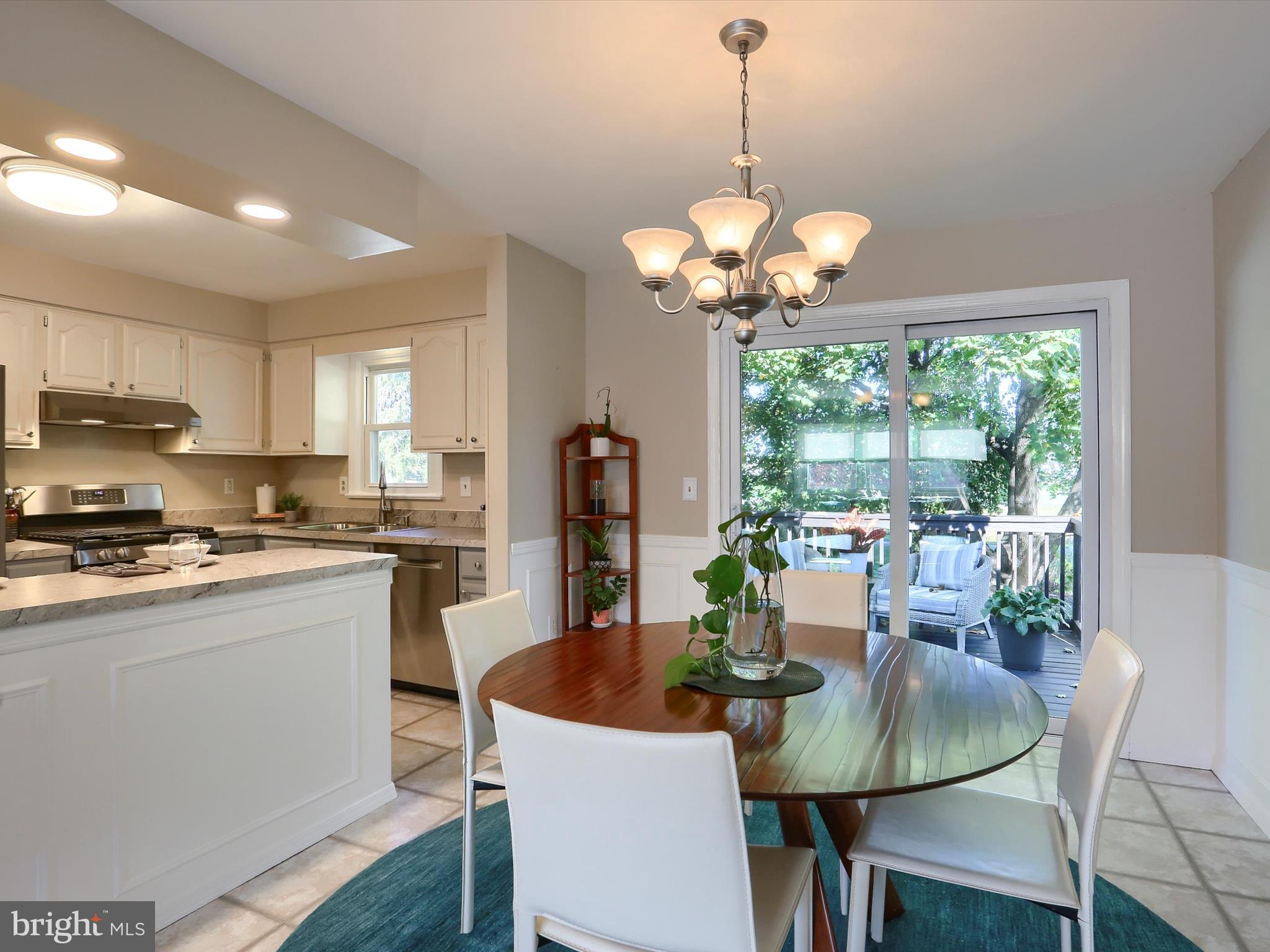 DELBROOK MANOR - Residential