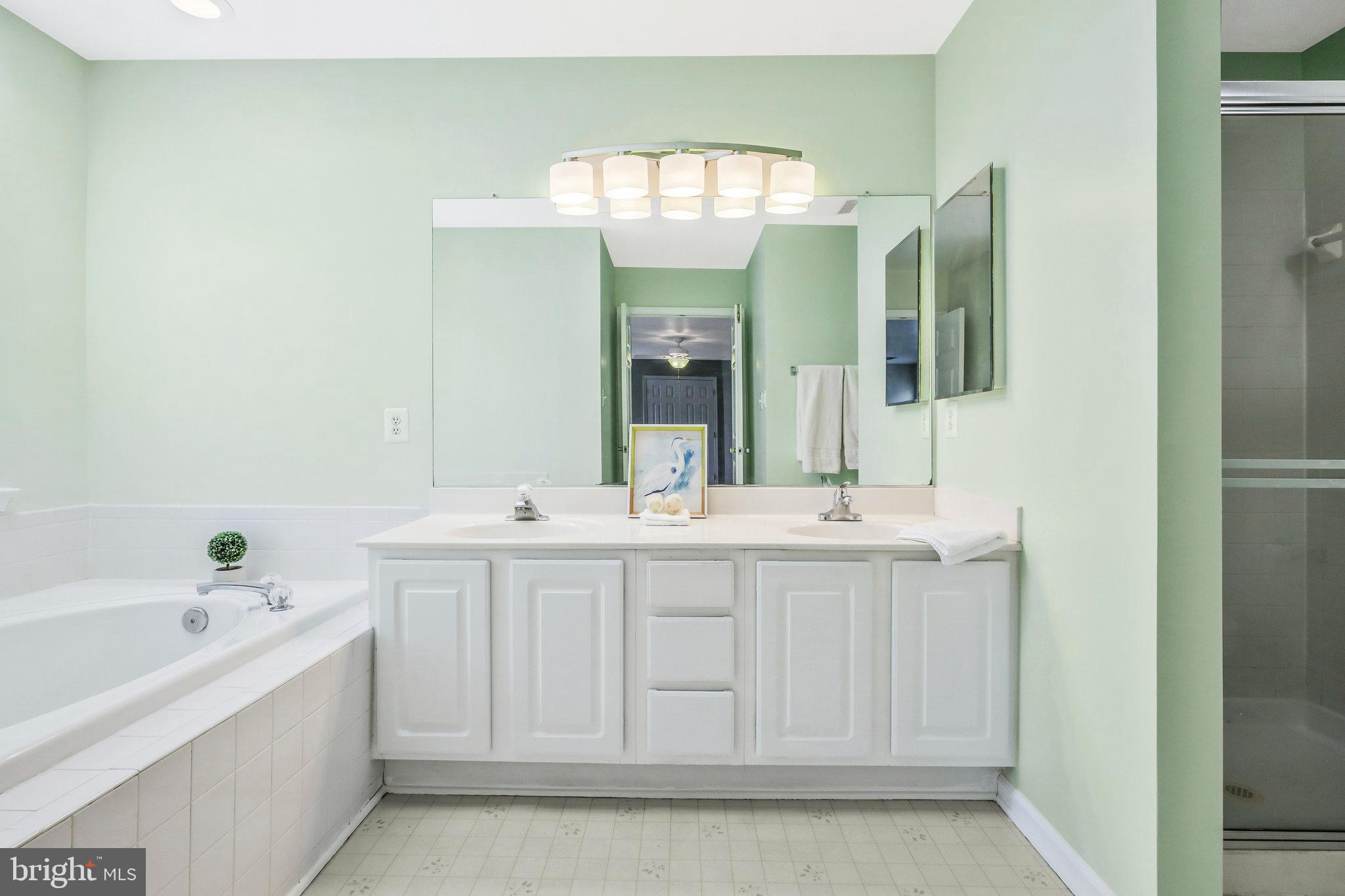 WHISPERWOOD - Residential