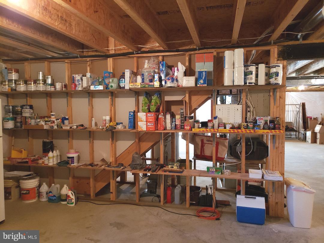 THE OAKS AT FERRY FARM - Residential