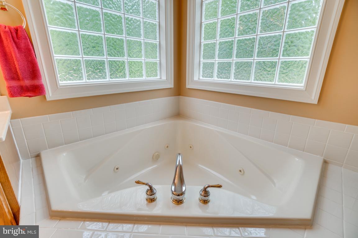 THE OAKS AT FERRY FARM - Residential