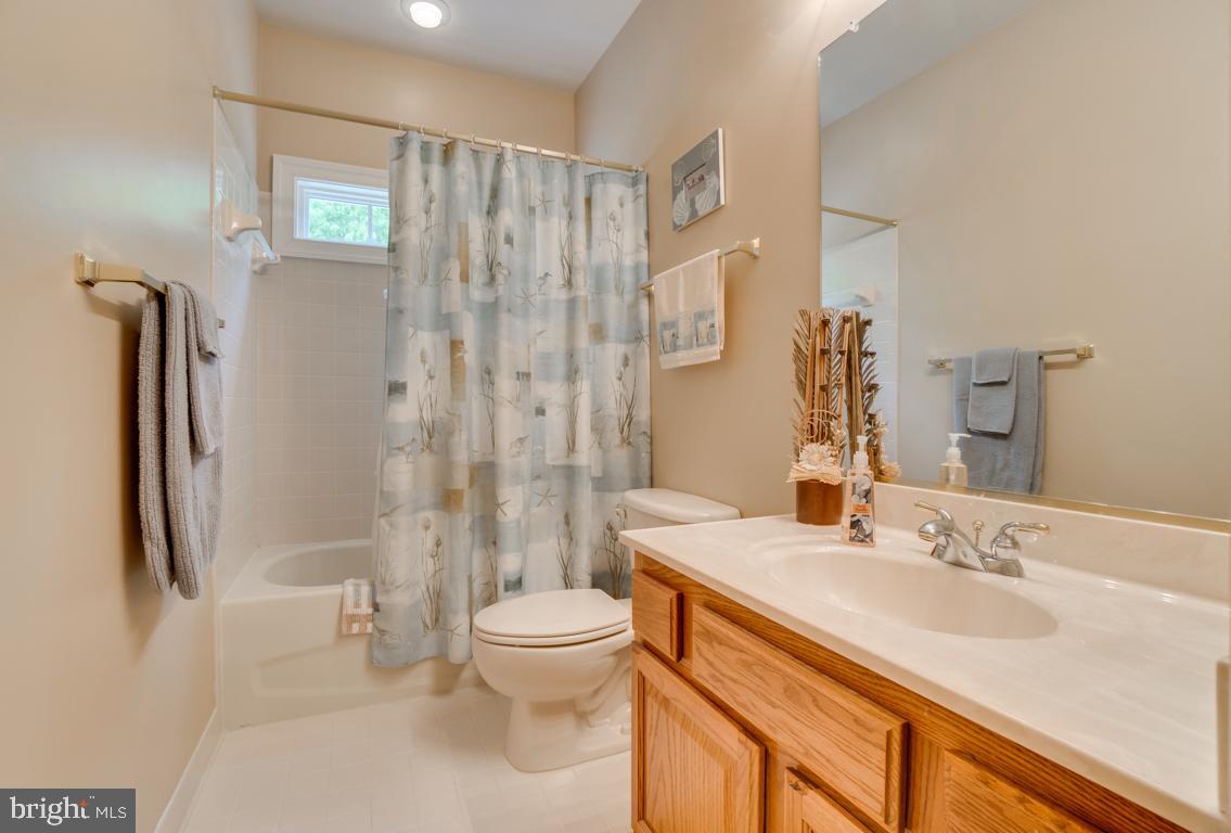 THE OAKS AT FERRY FARM - Residential