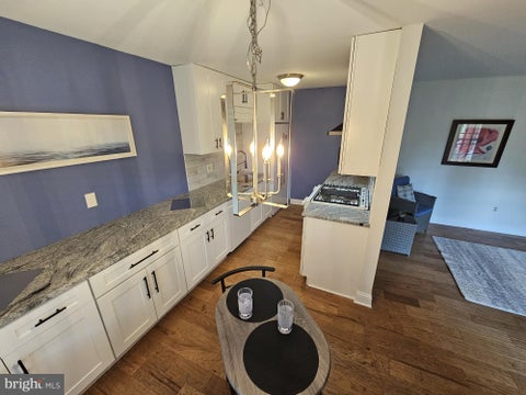 Condo For Sale - 290 Tavistock<br/> CHERRY HILL, NJ 08034