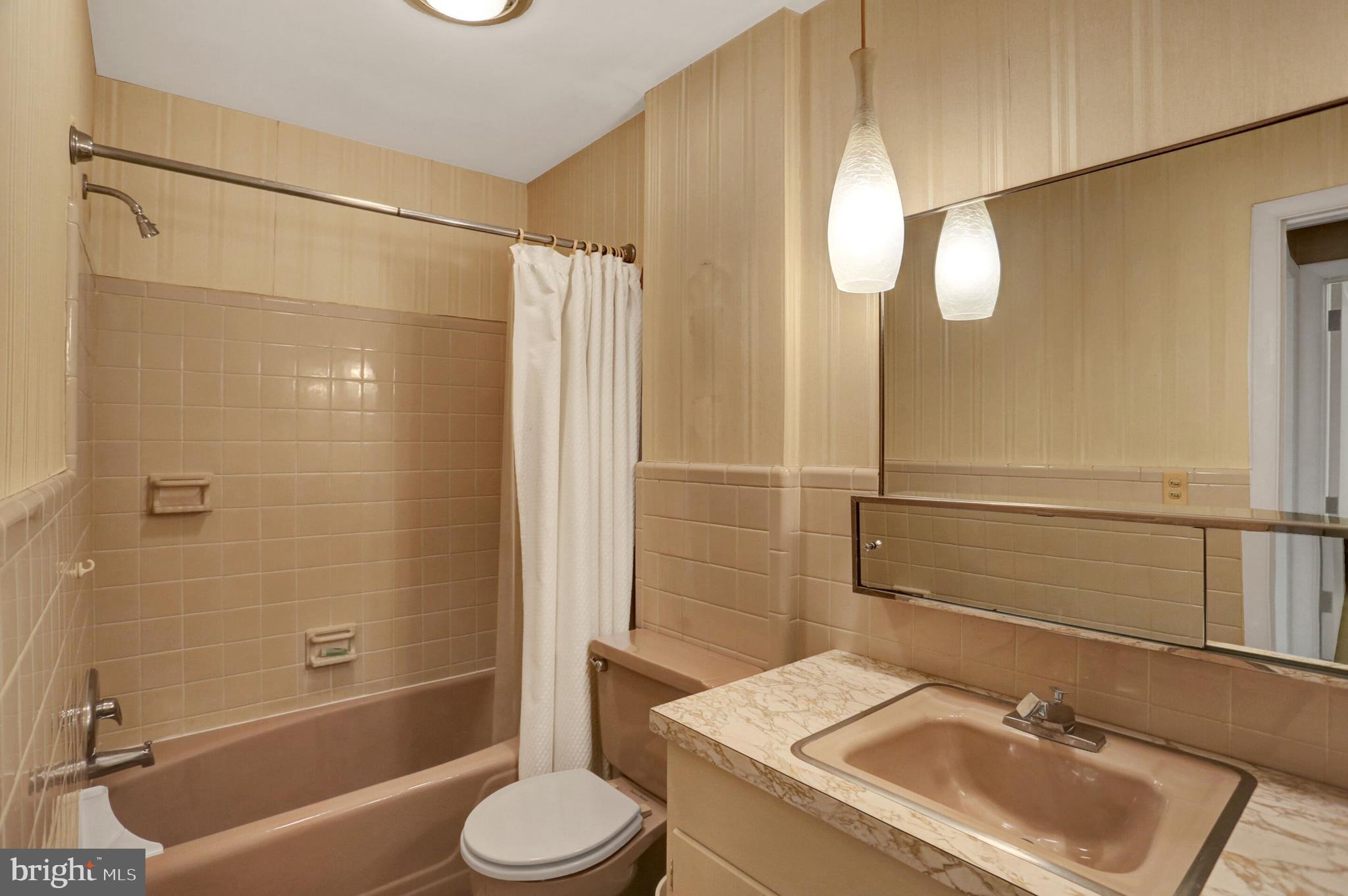 PENNSBORO MANOR - Residential