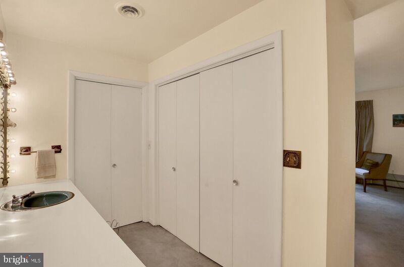 PENNSBORO MANOR - Residential
