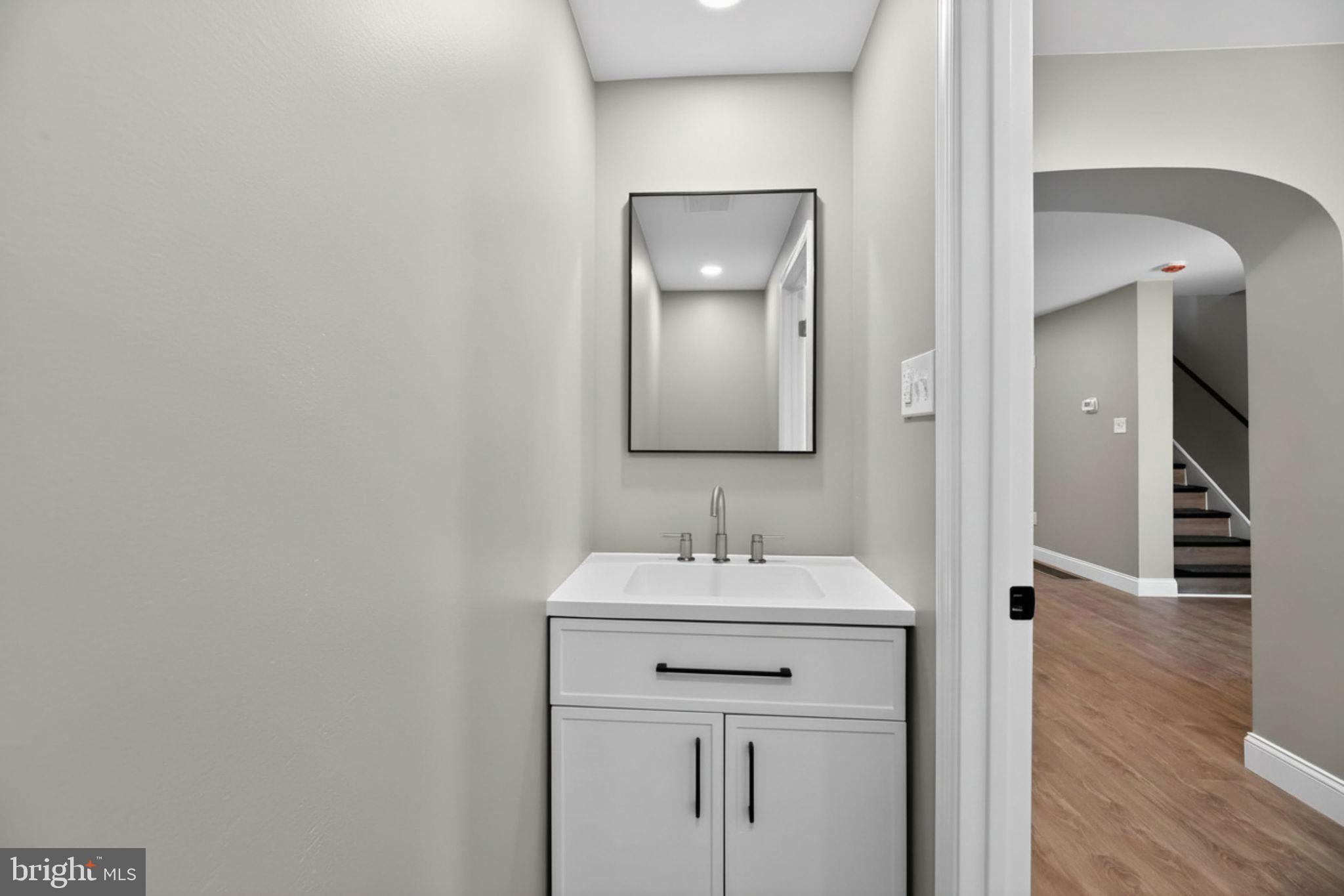 ELMWOOD PARK - Residential