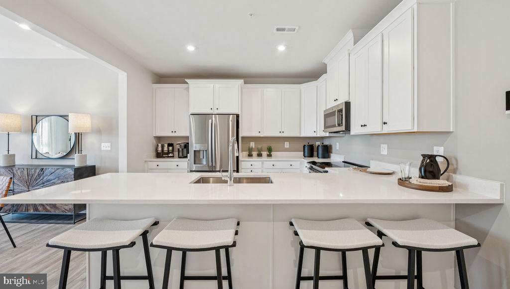 7805 TRUFFLE GROVE DRIVE