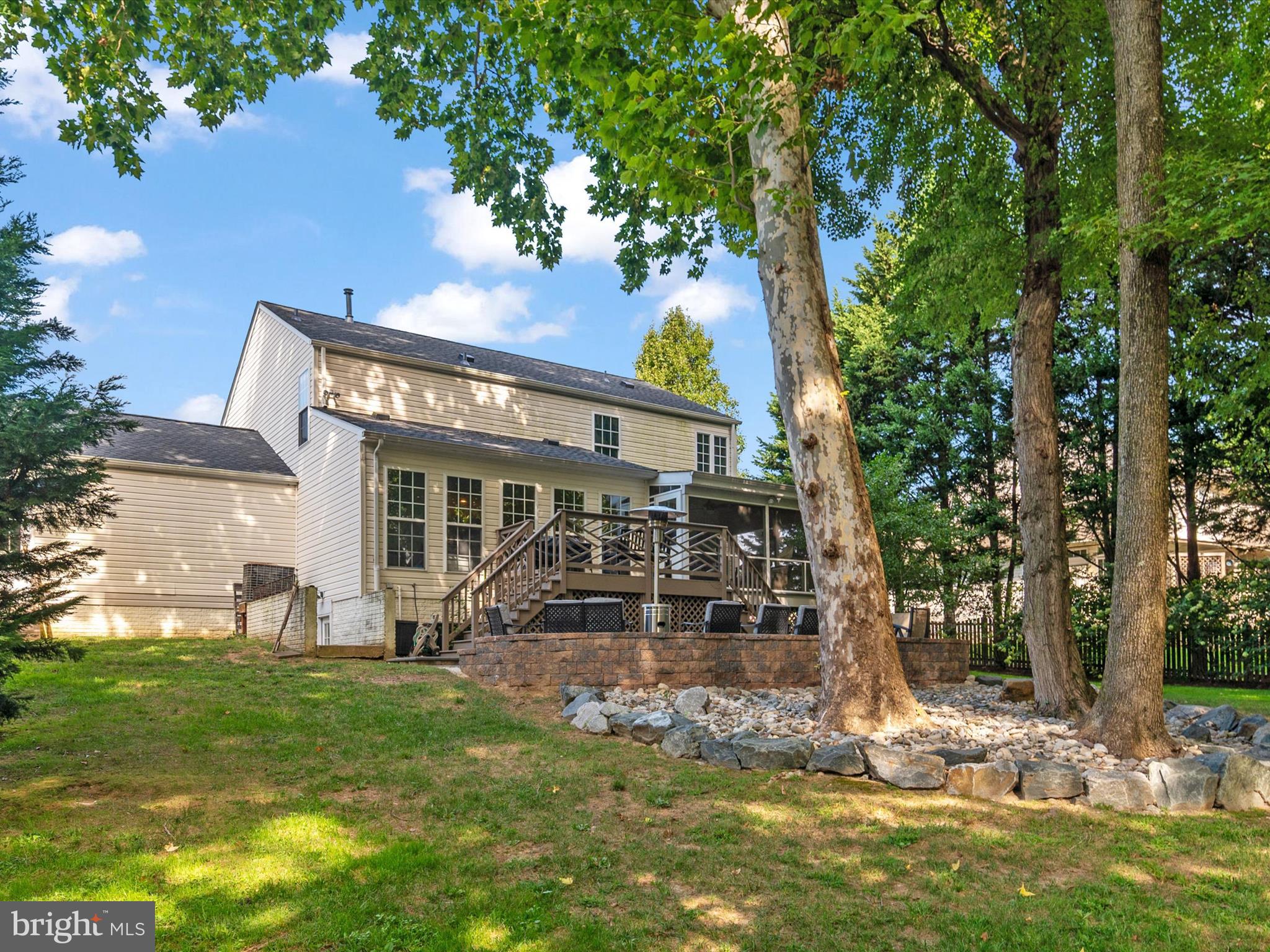 NORTH BROOK - Residential