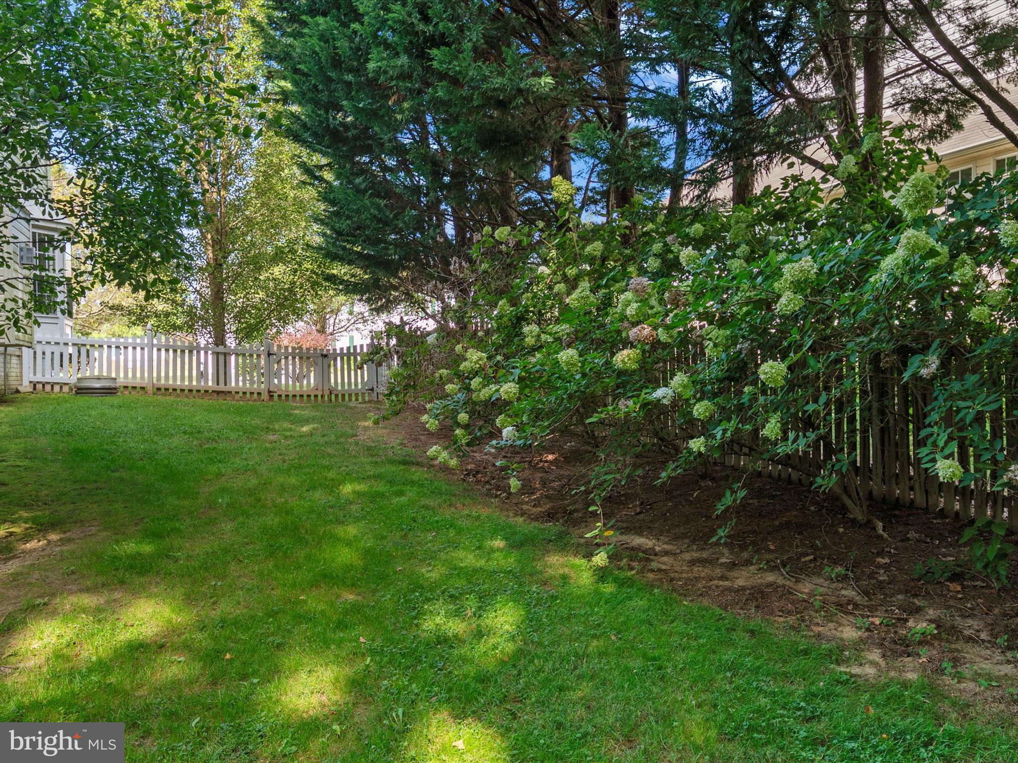 NORTH BROOK - Residential