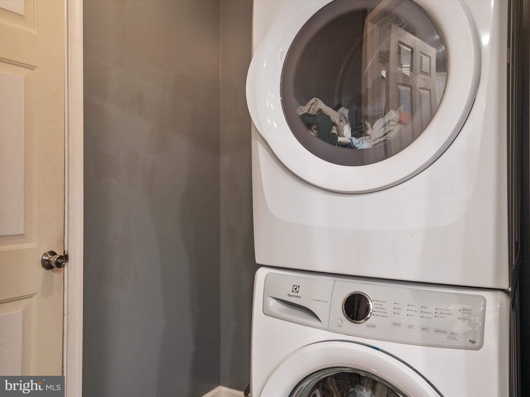 NORTH BROOK - Residential